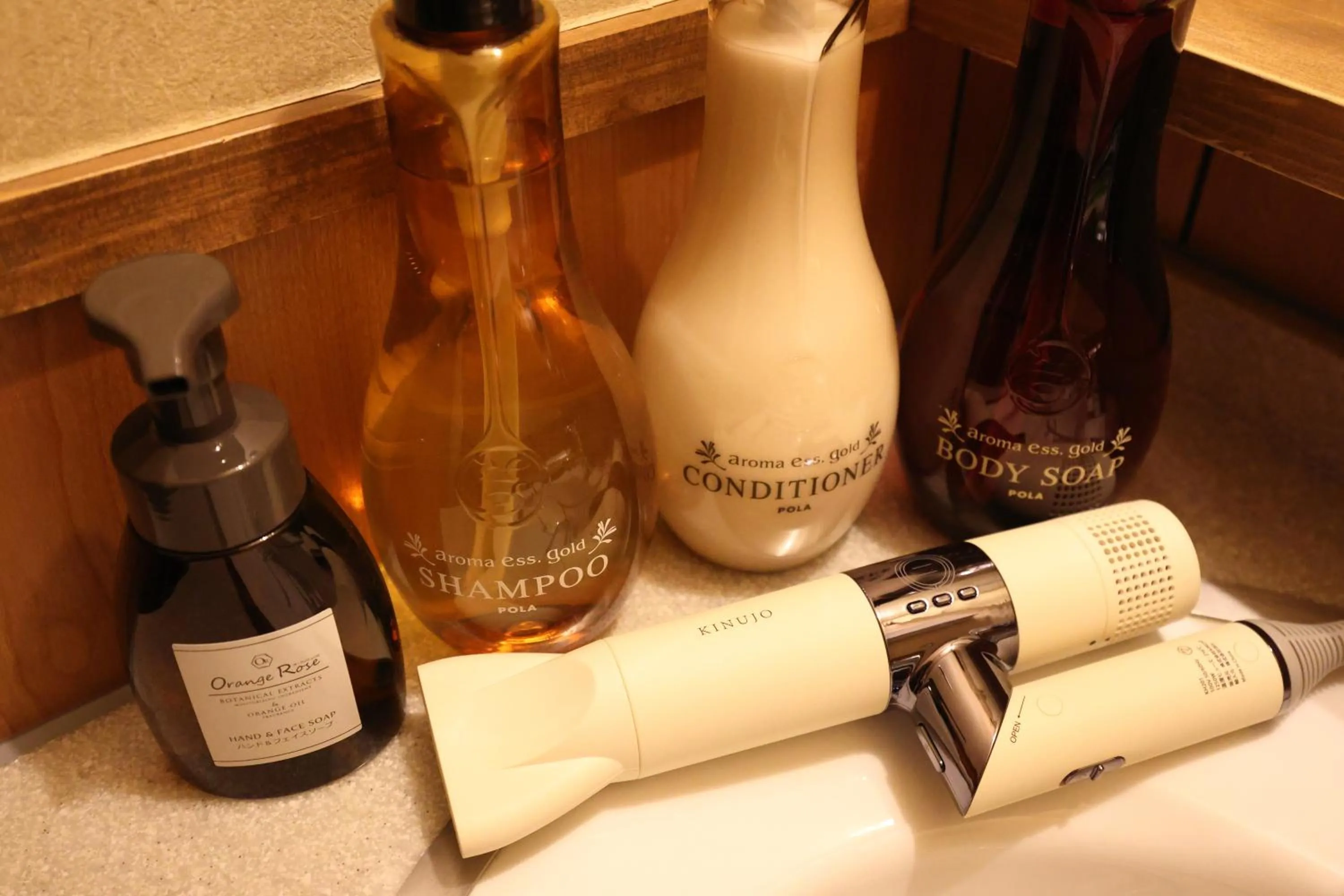 hair dryier in Kadojin