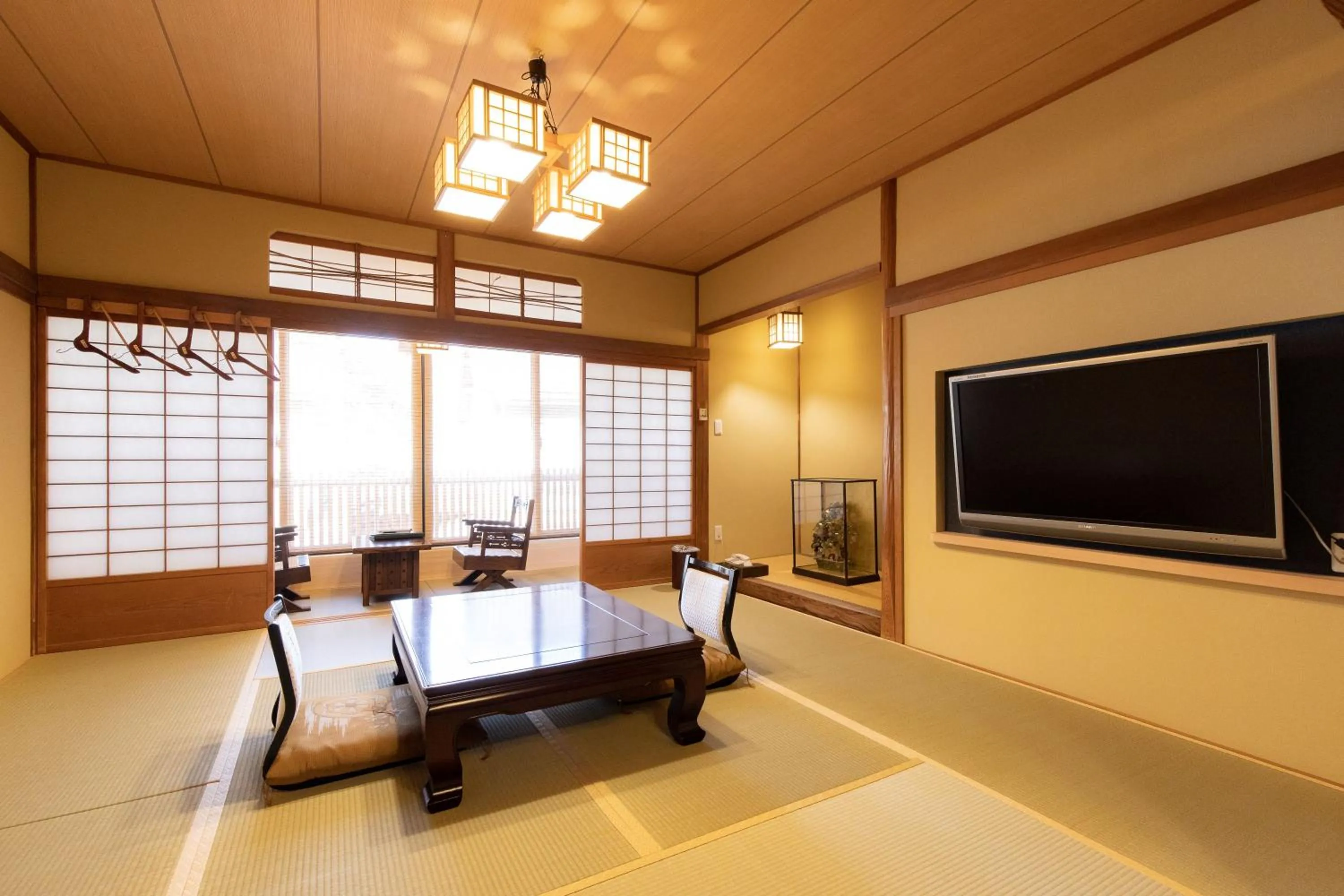 Photo of the whole room in Kadojin