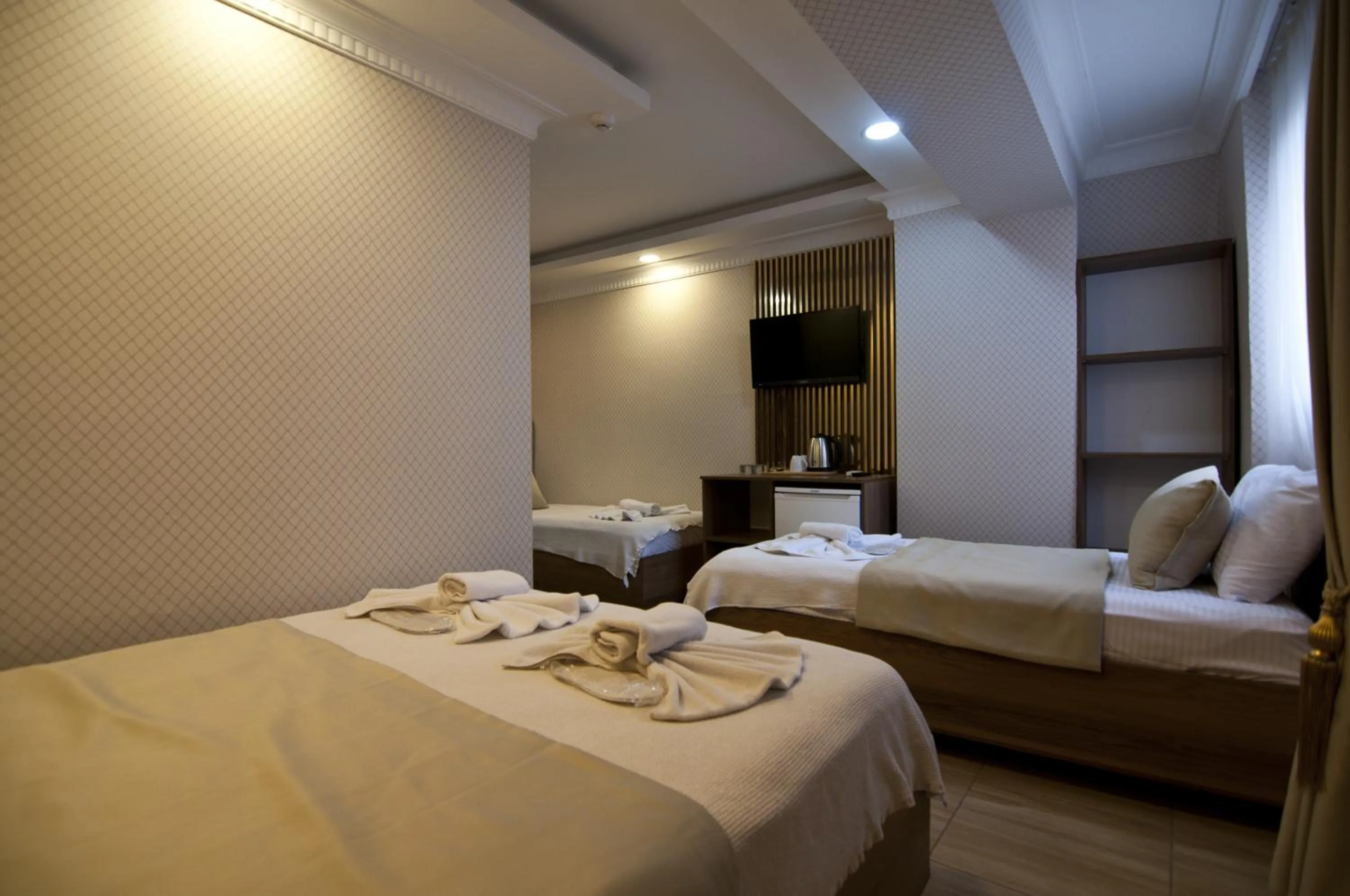 Shower, Bed in IMMORTELLE HOTEL