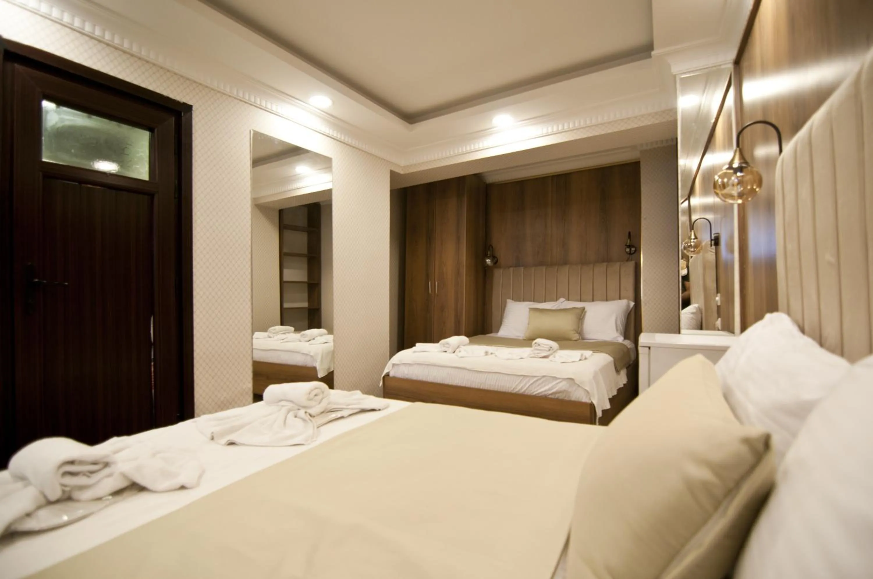 Shower, Bed in IMMORTELLE HOTEL