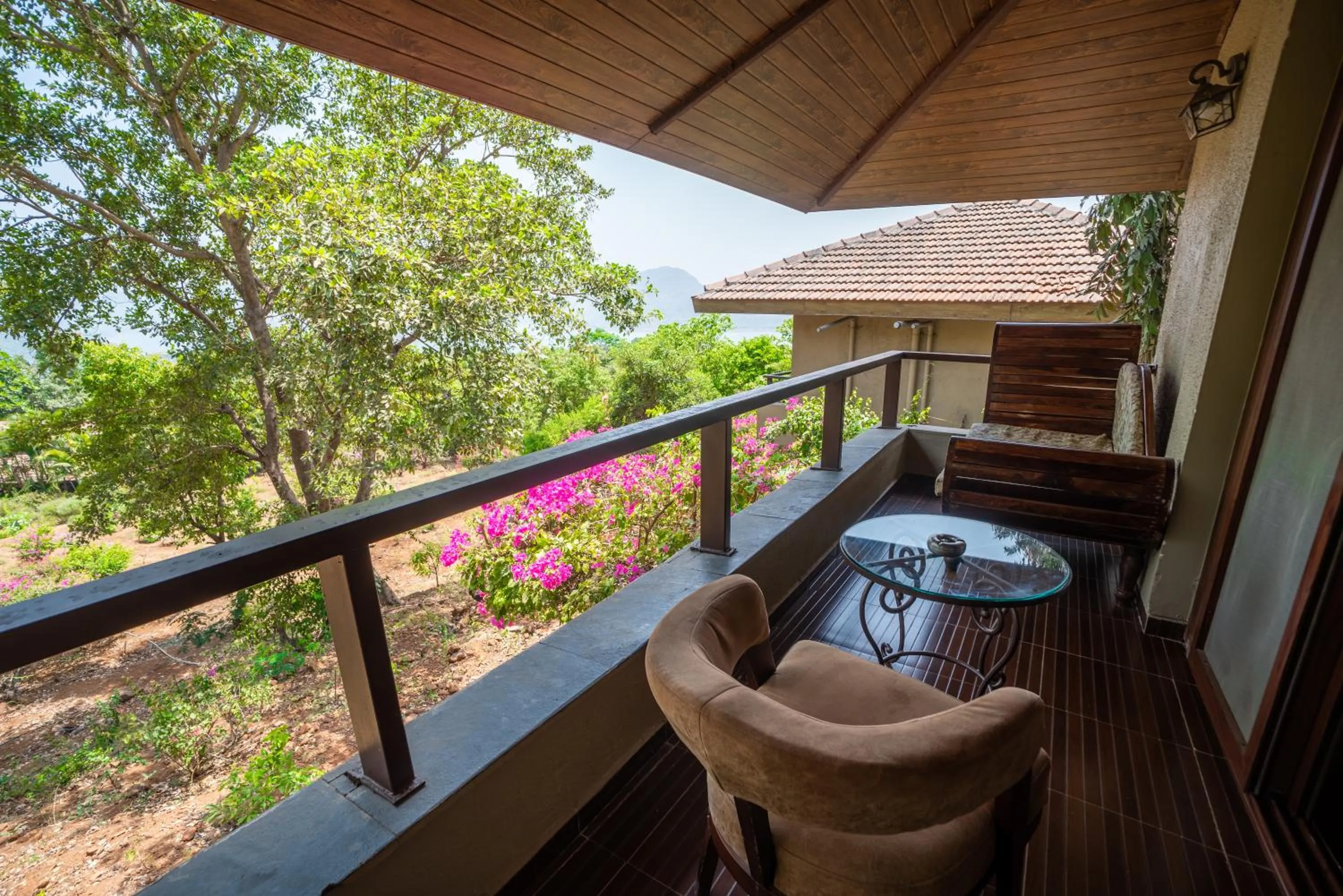 Balcony/Terrace in Malhar Machi Mountain Resorts