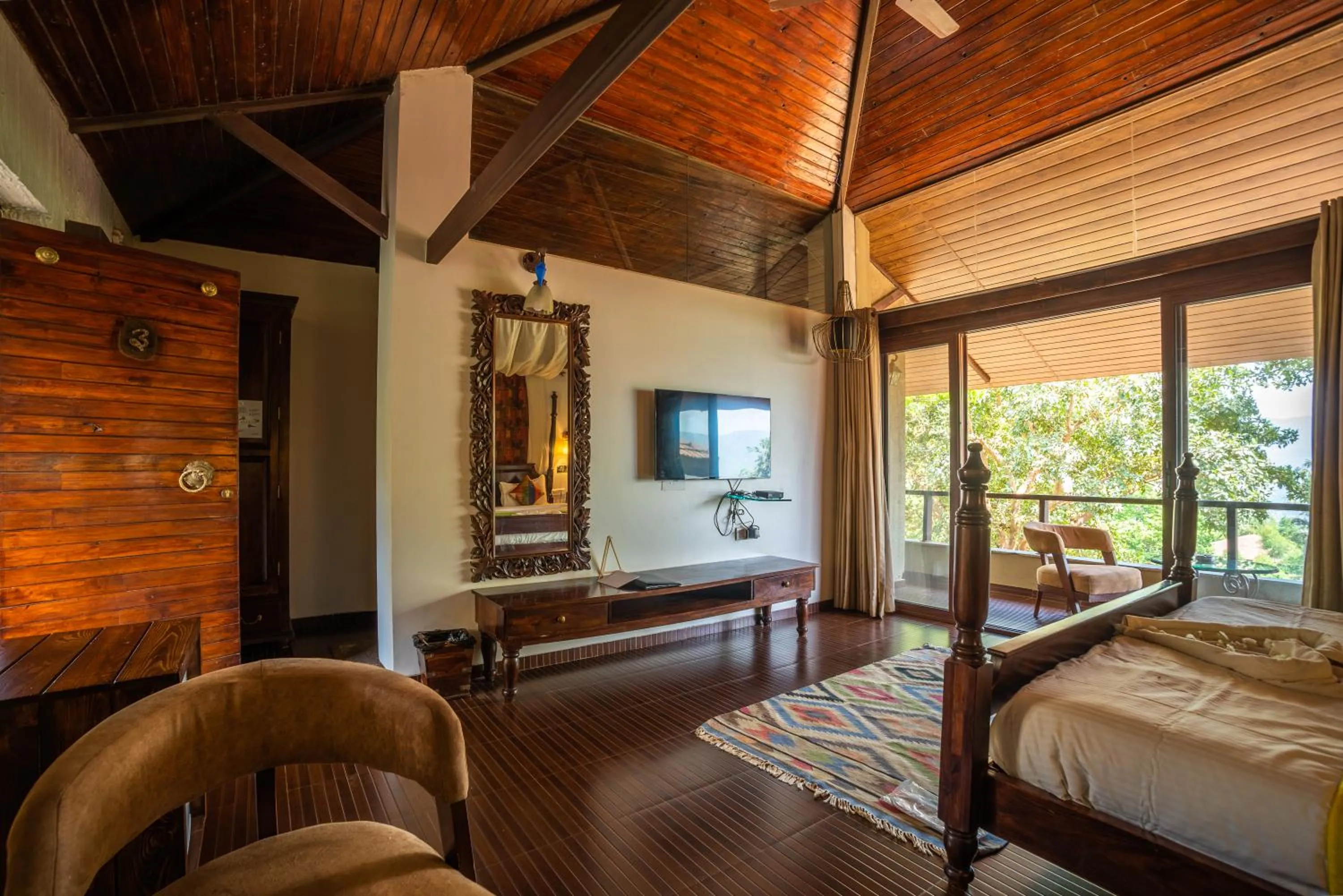 TV and multimedia, Bed in Malhar Machi Mountain Resorts