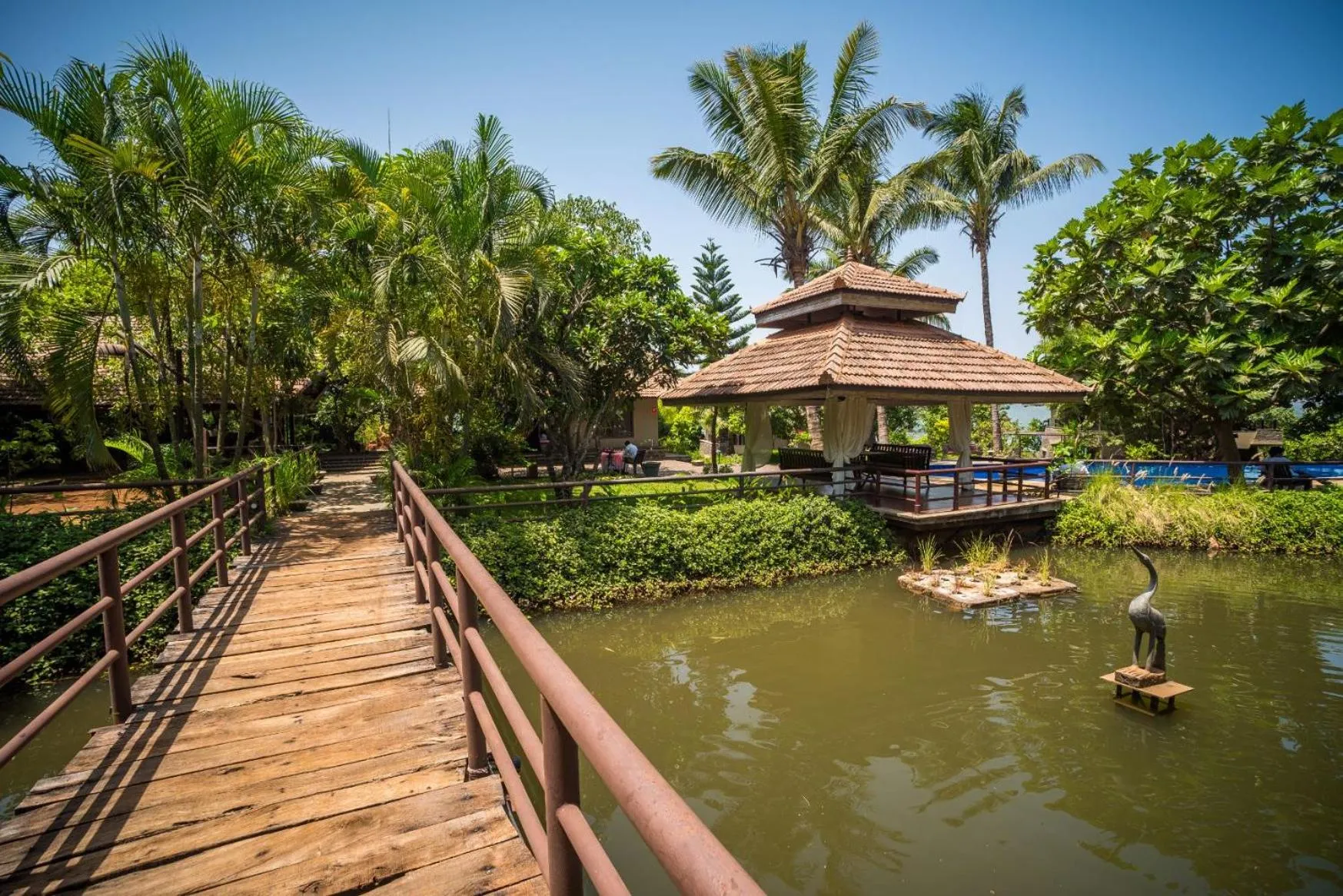 Seating area in Malhar Machi Mountain Resorts