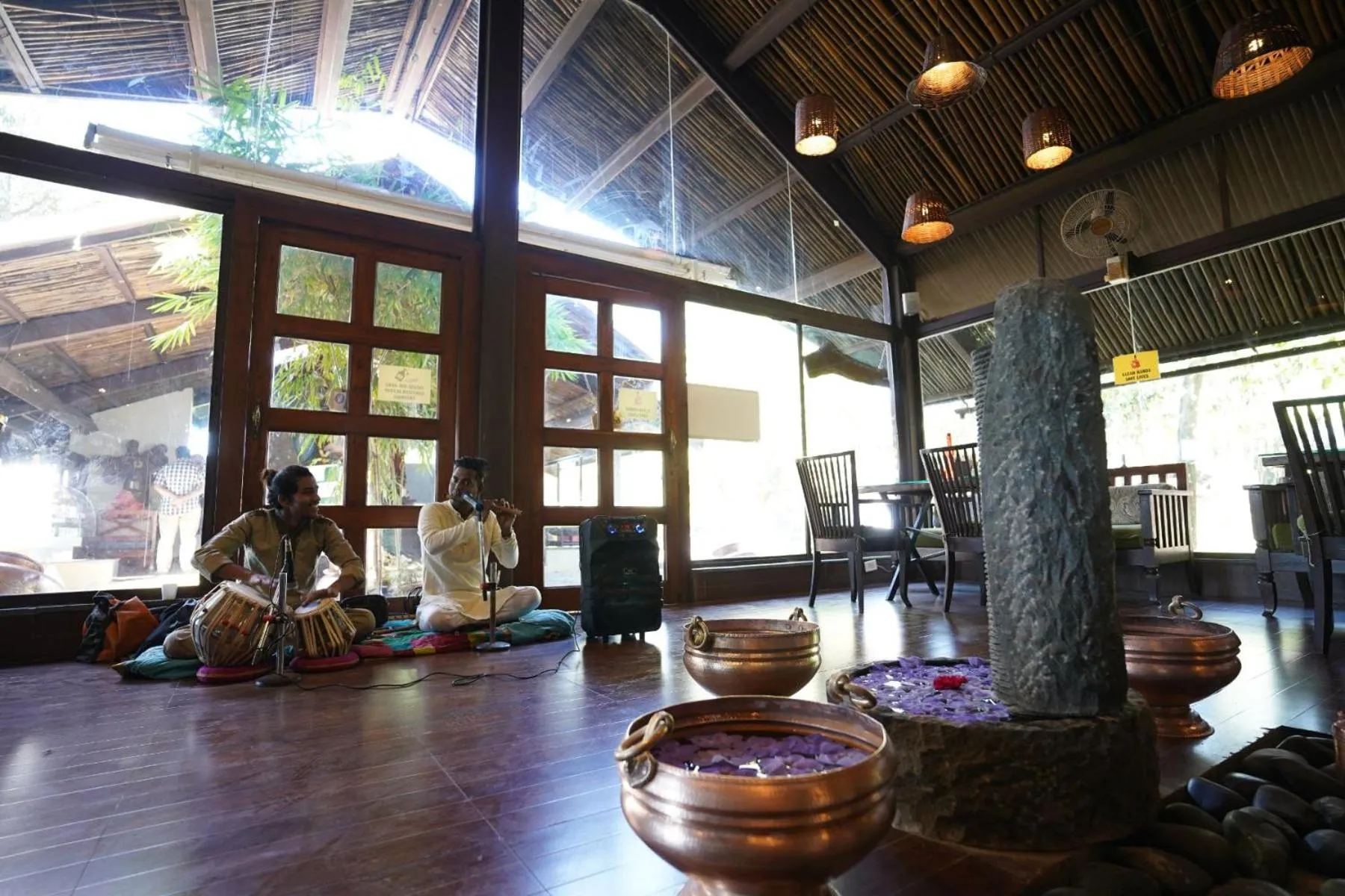 Restaurant/places to eat in Malhar Machi Mountain Resorts