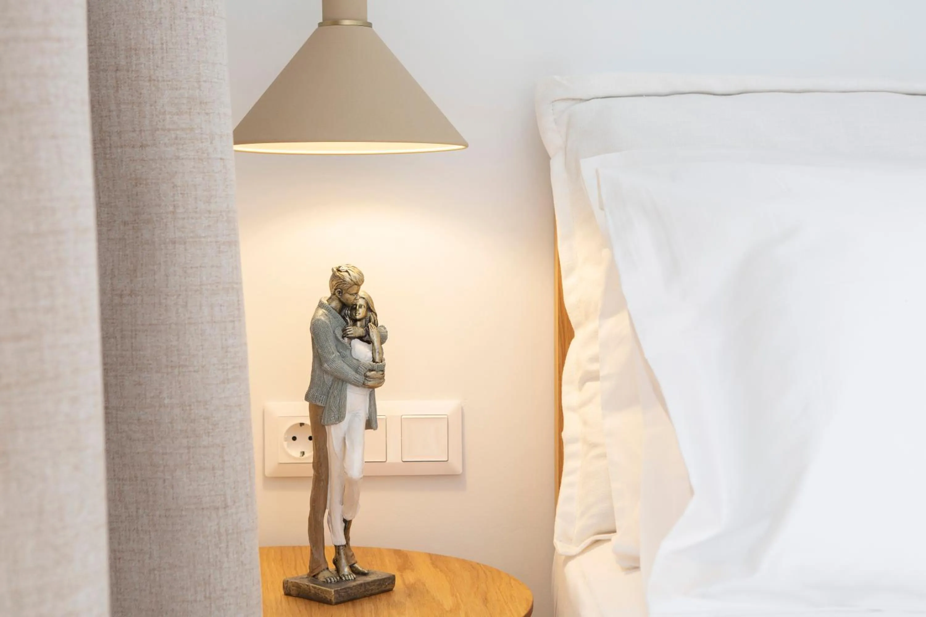 Bed in Lirides suites