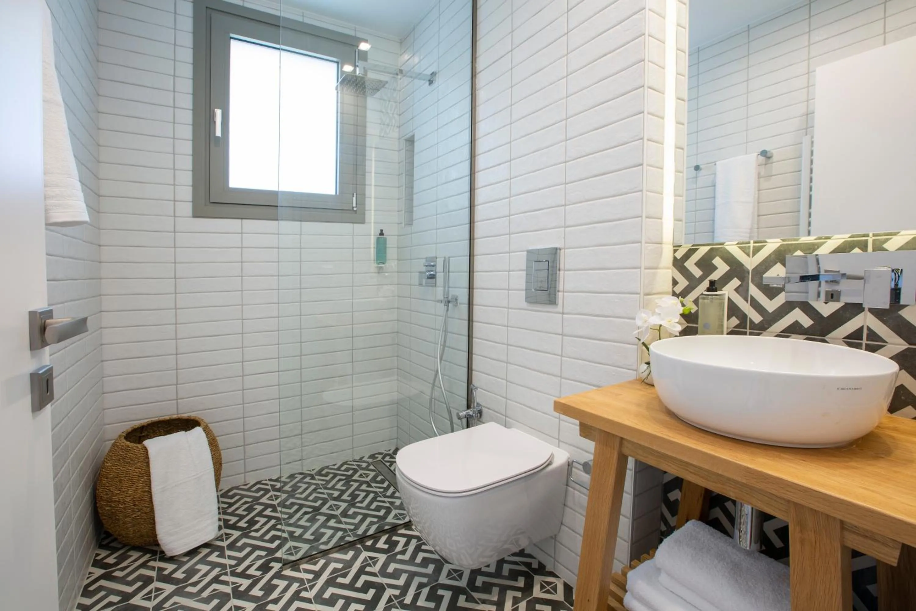 Lirides suites
