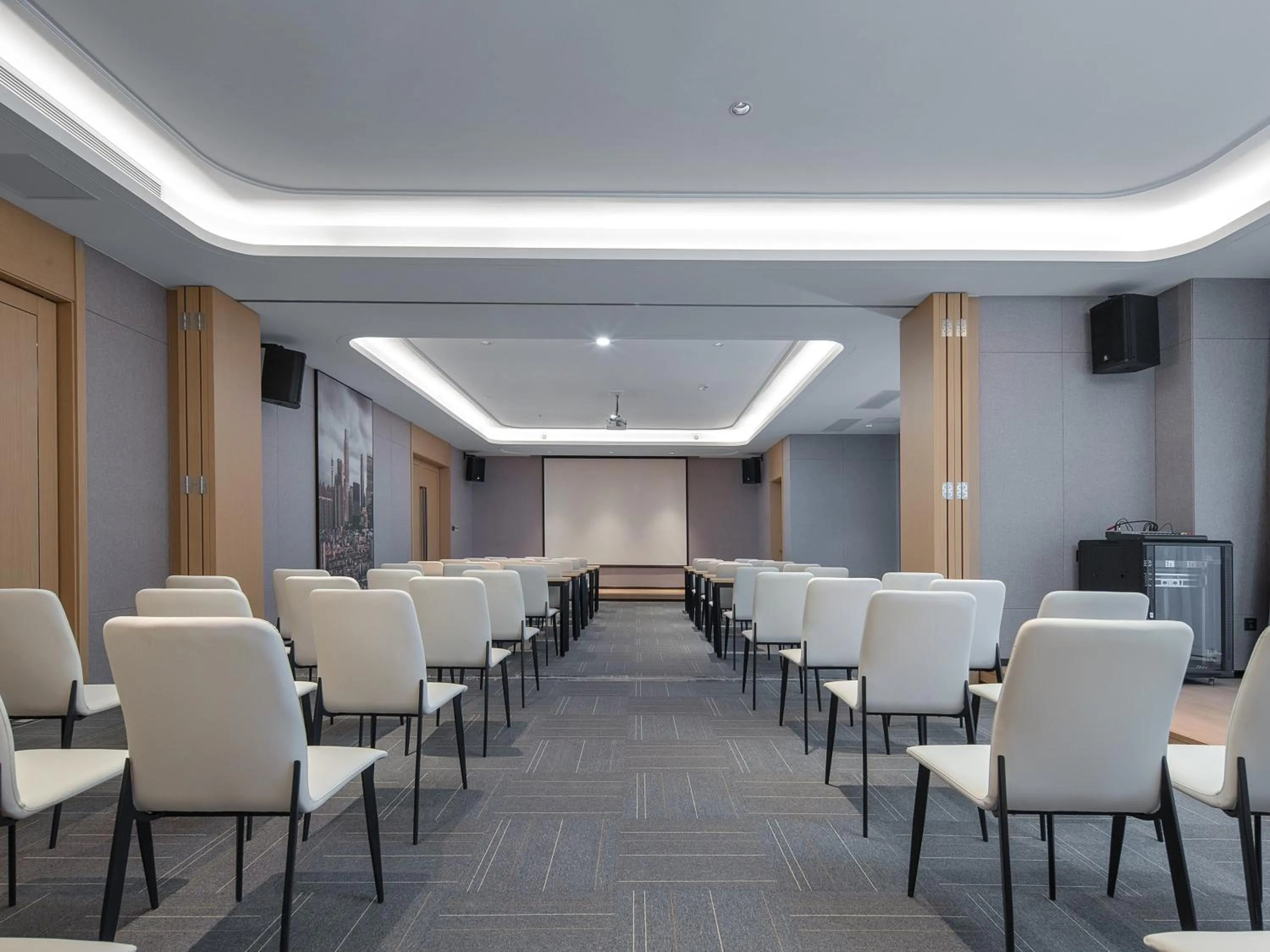 Meeting/conference room in Country Inn & Suites by Radisson - Taishan East Branch