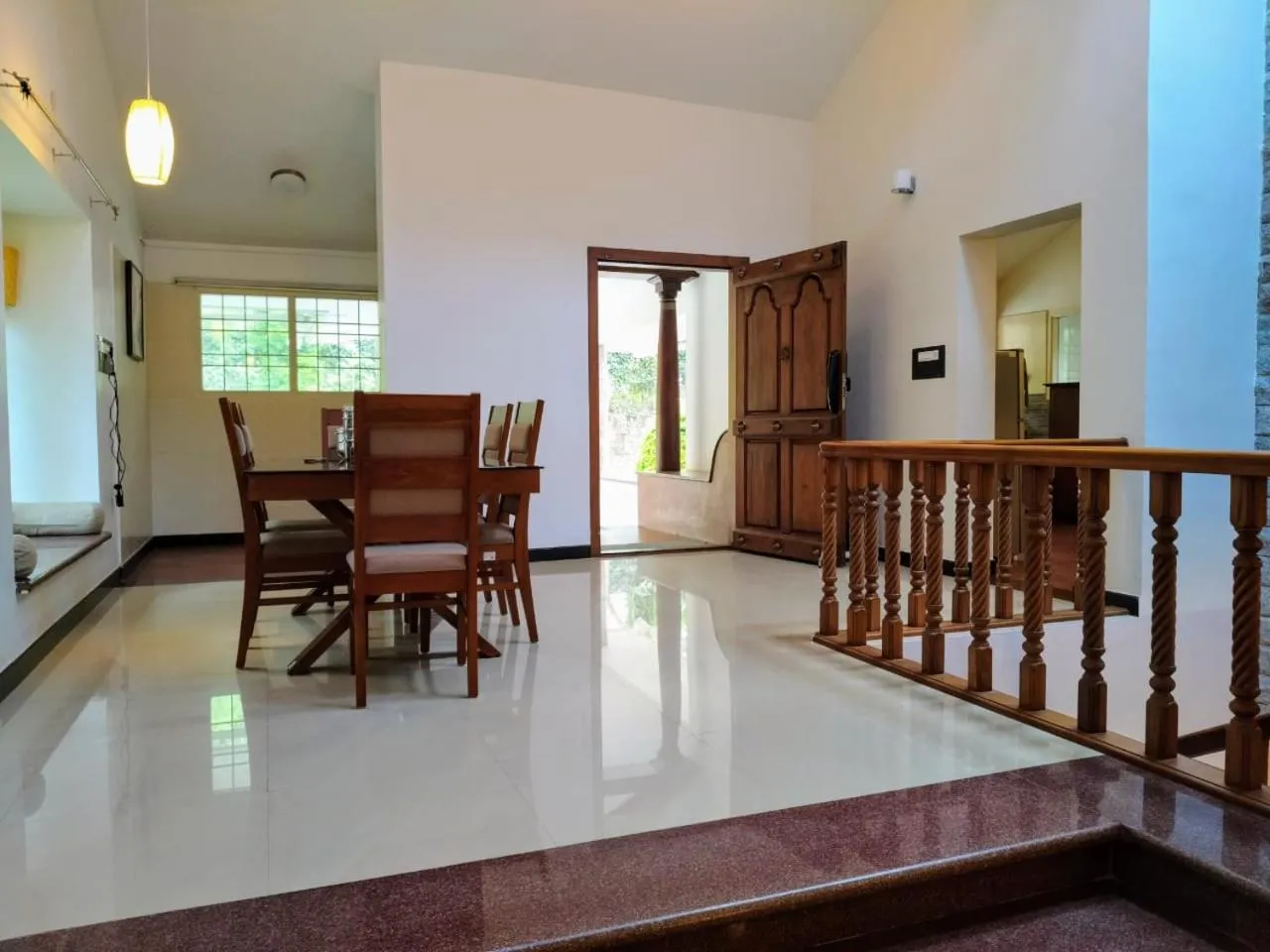 Dining area in Yercaud Bungalow Stay