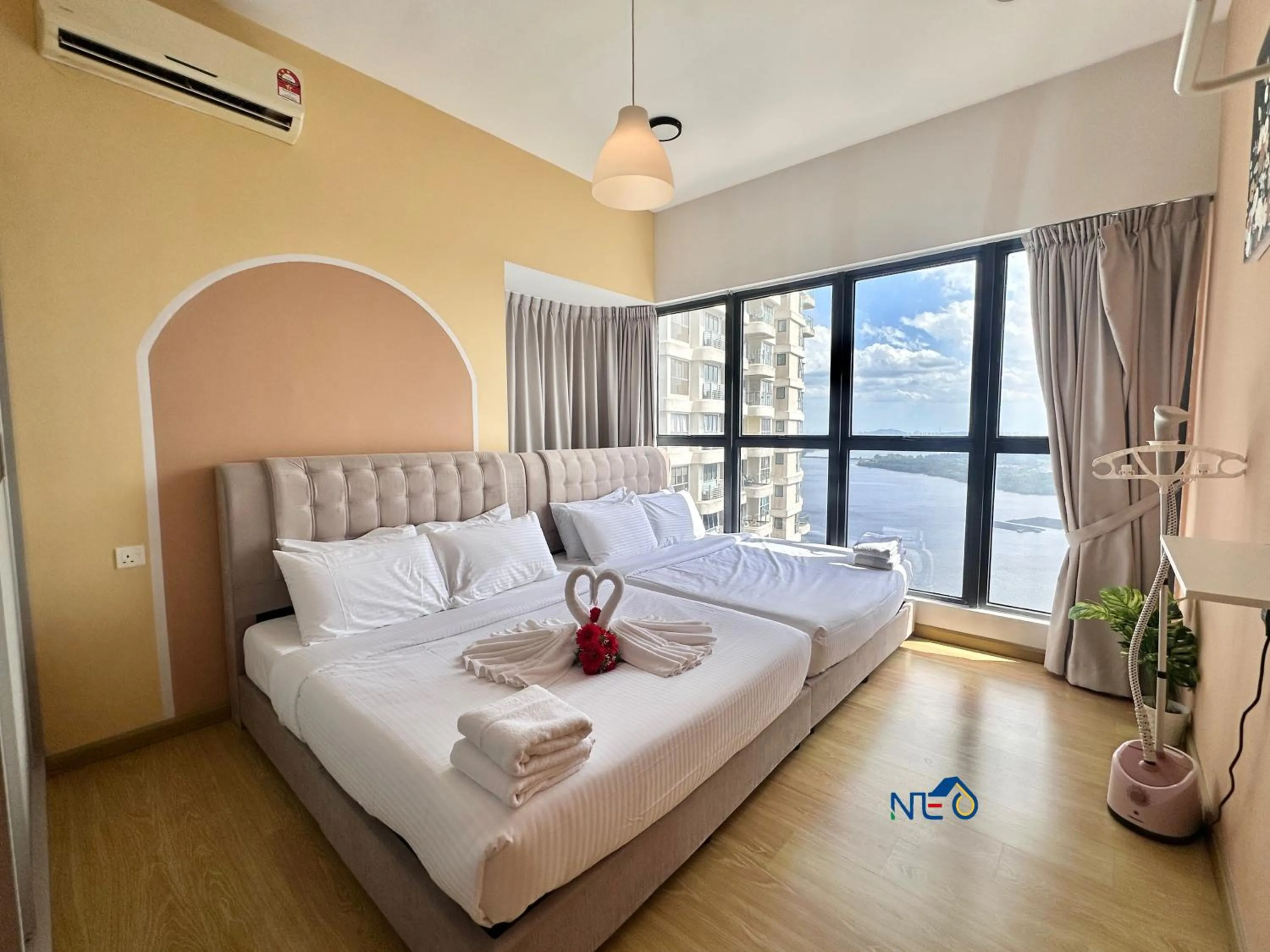 Bed in Country Garden Danga Bay InStyle Sea View Homestay Suite by NEO