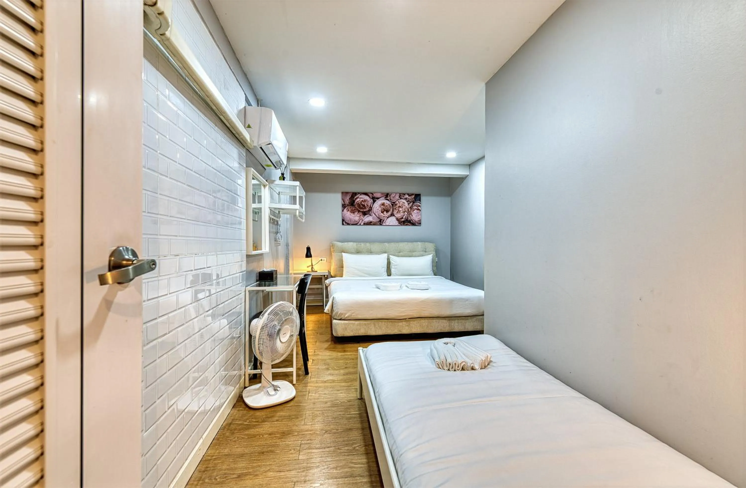 Bedroom, Bed in Bangkok Watergate Townhouse 曼谷中心水門家