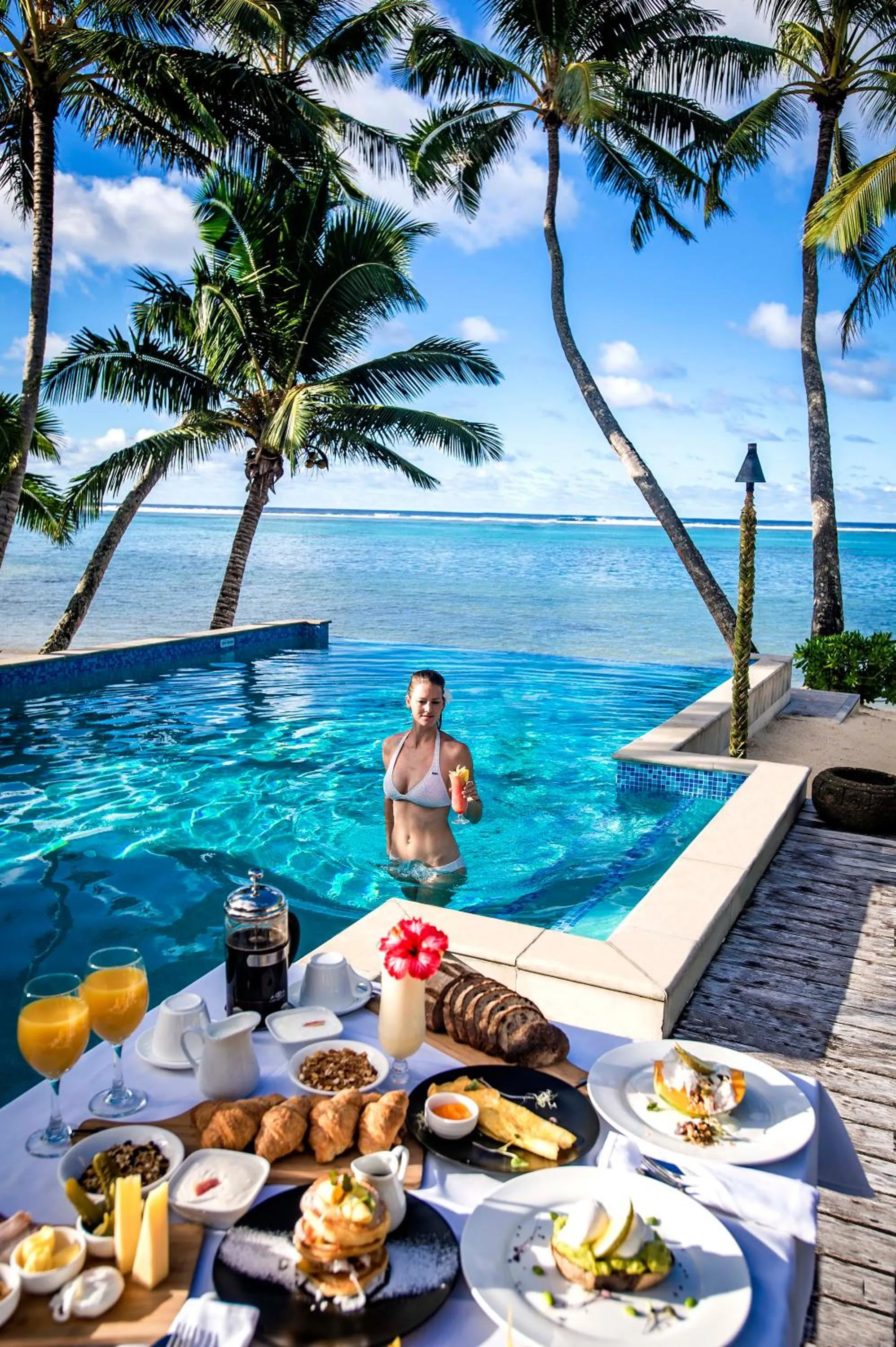 Breakfast in Little Polynesian Resort