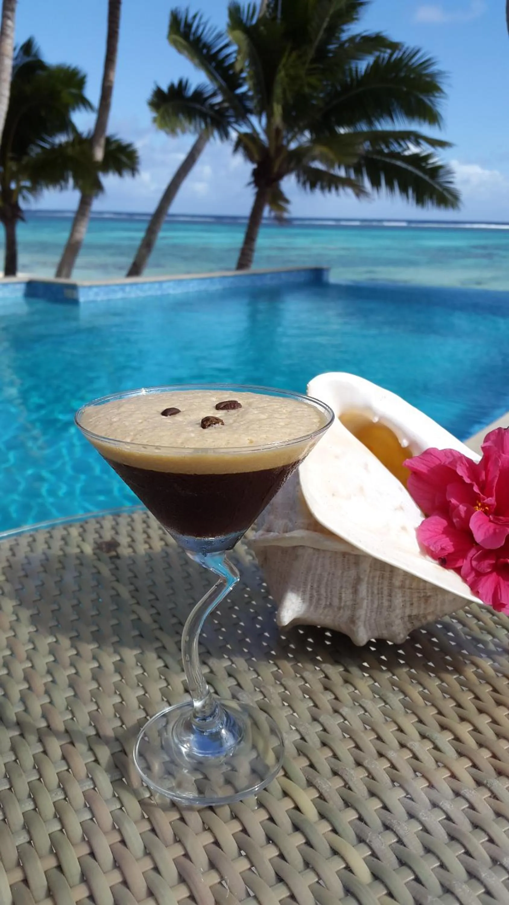 Alcoholic drinks in Little Polynesian Resort