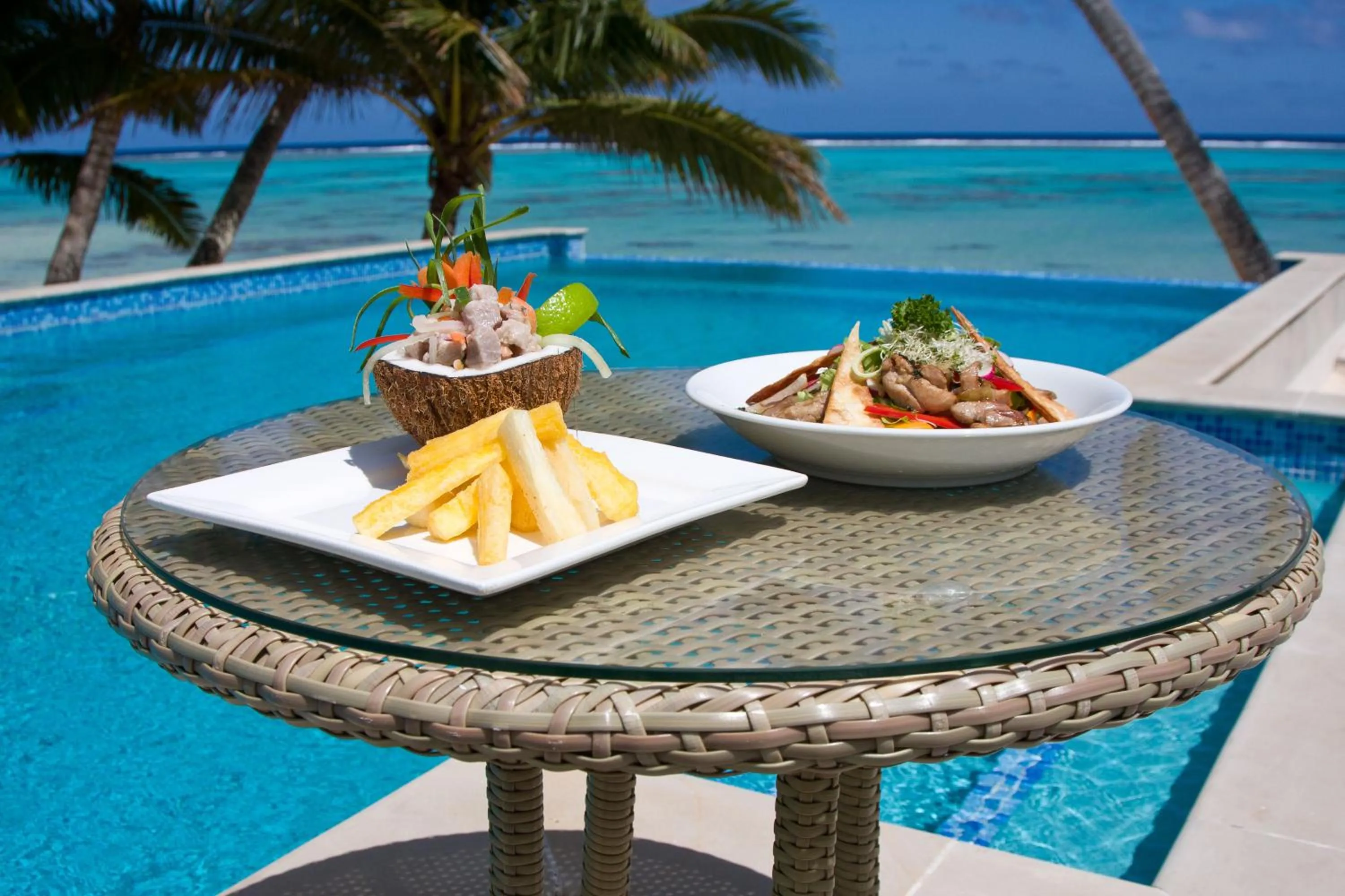 Restaurant/places to eat in Little Polynesian Resort