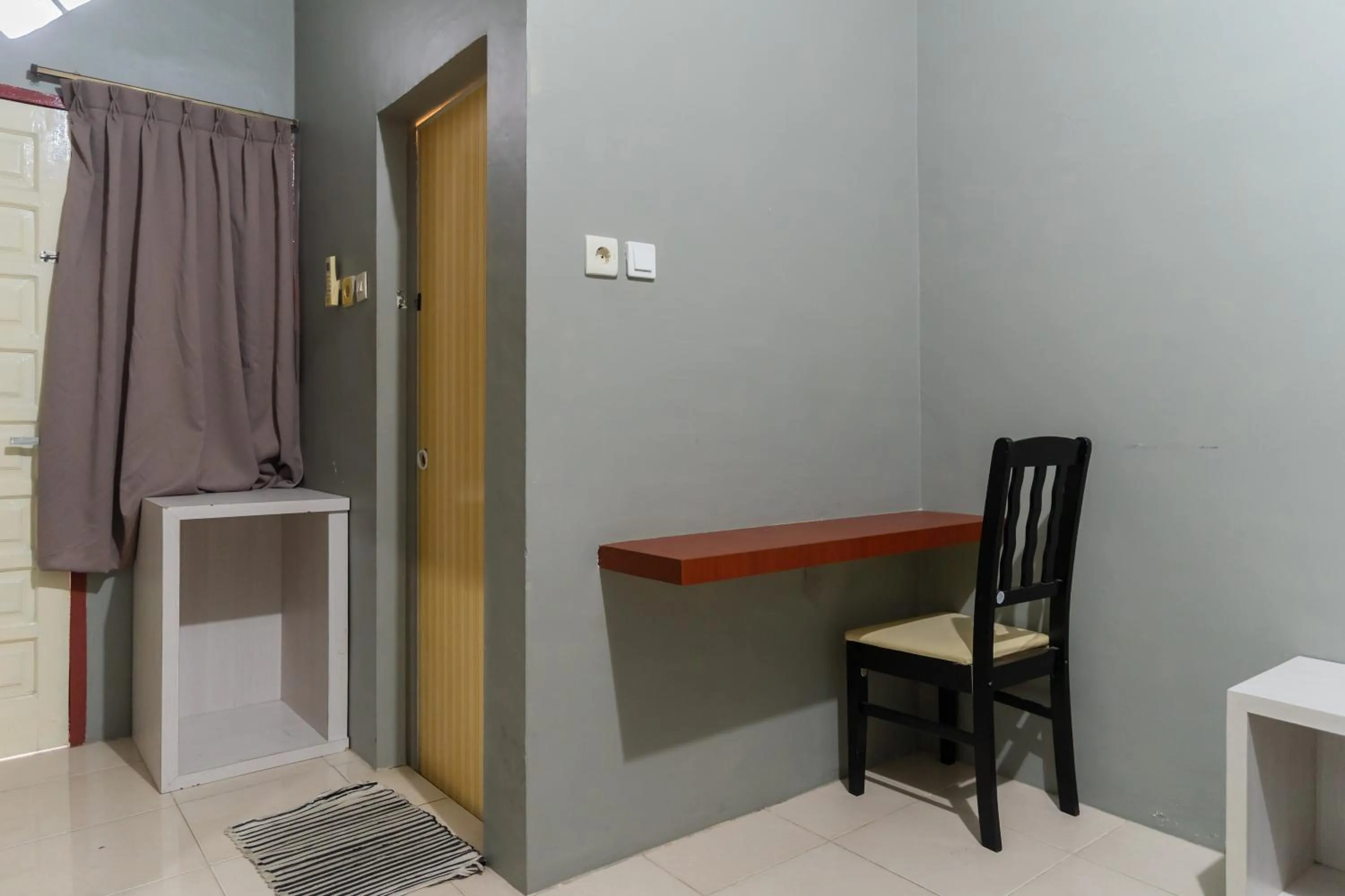 Seating area in RedDoorz at Jalan Sei Batang Hari Medan