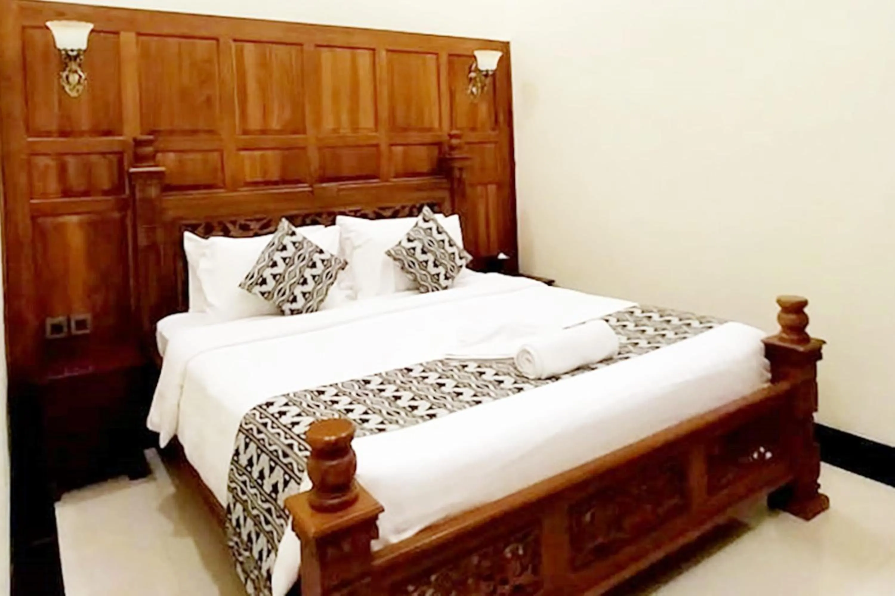 Bedroom, Bed in Tirtodipuran Hotel by Natts Hospitality Indonesia
