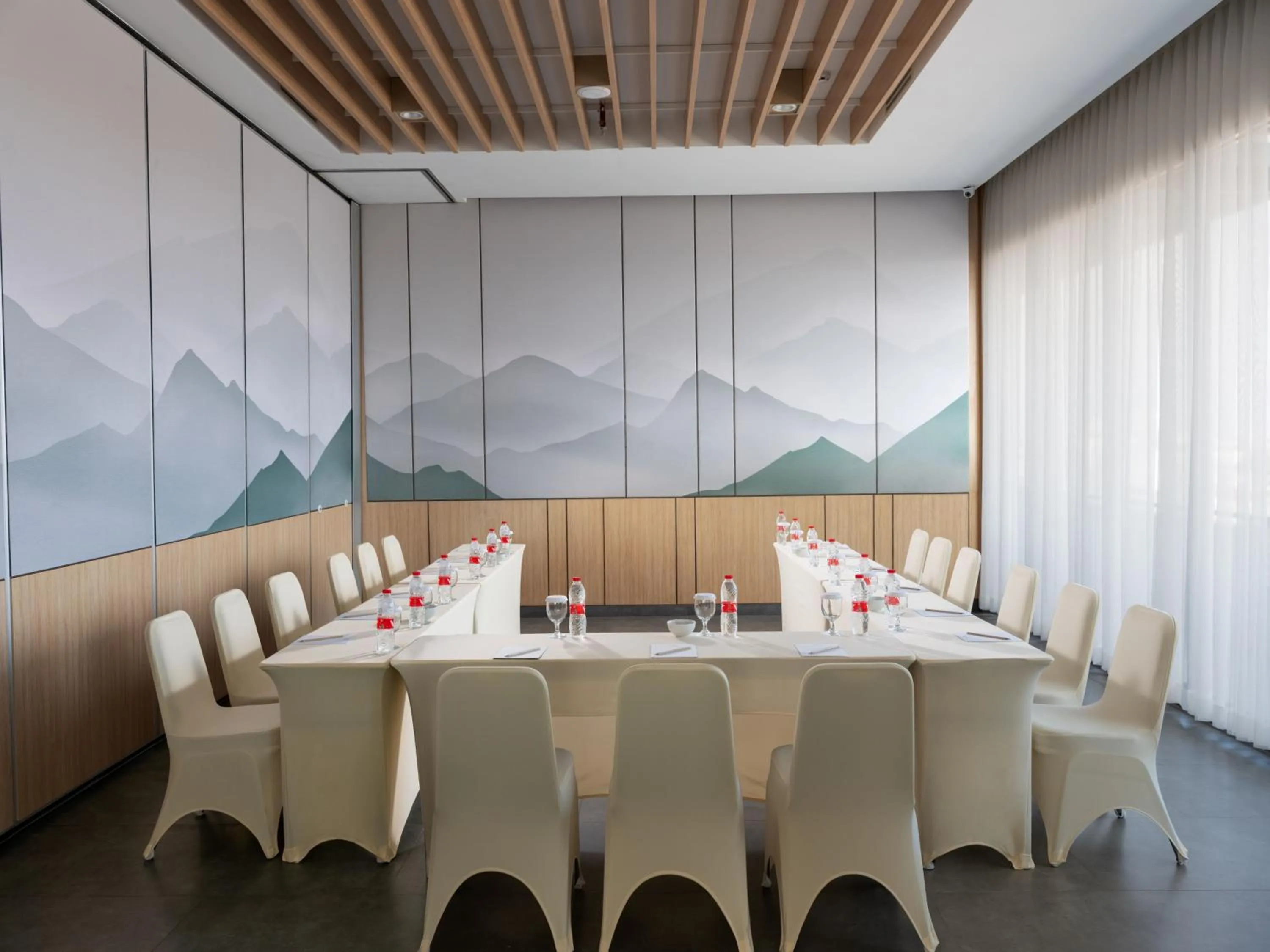 Meeting/conference room in Hotel Santika PasirKaliki