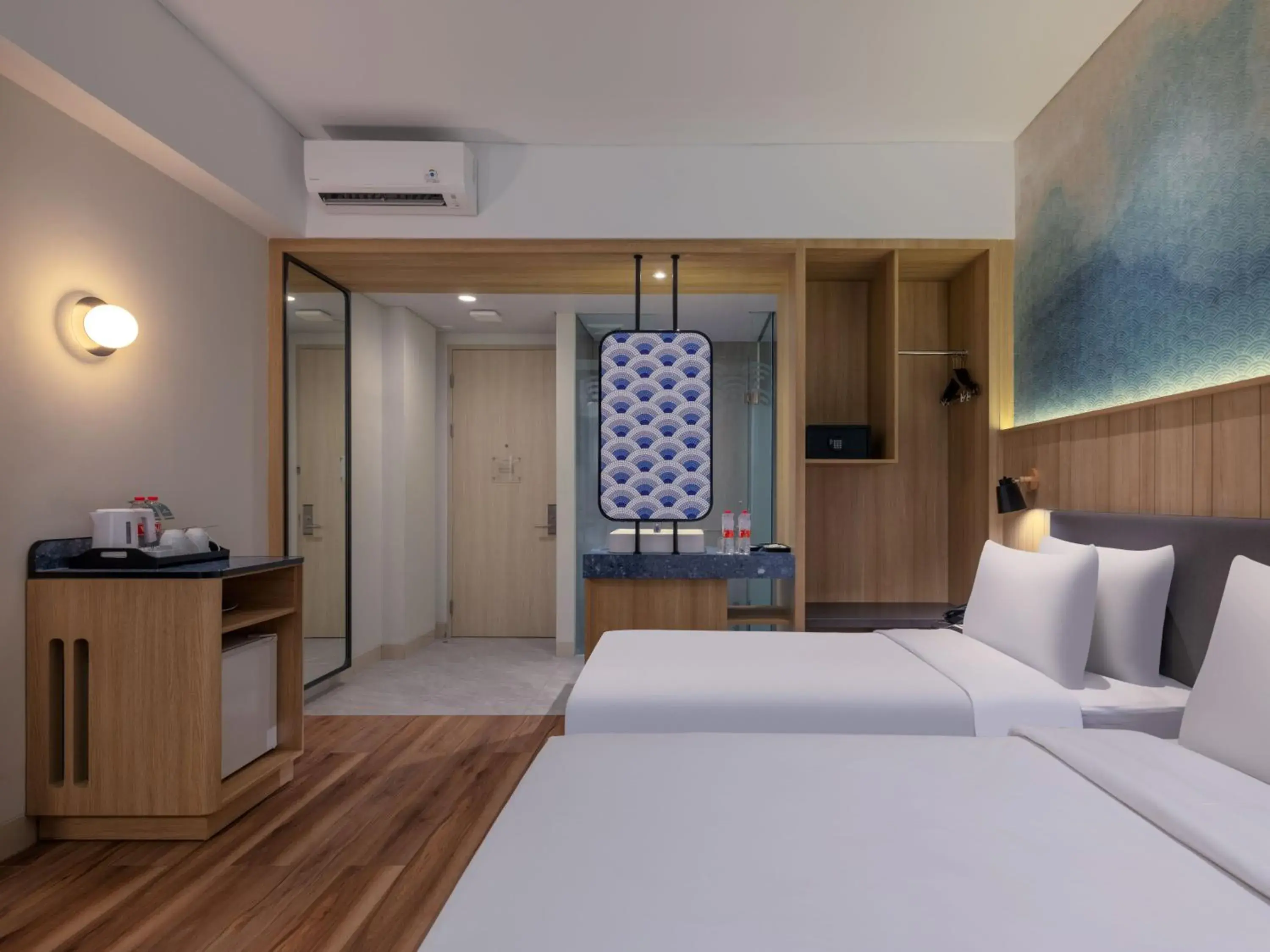 Deluxe Twin Room in Hotel Santika PasirKaliki Deluxe Twin Room in Hotel Santika PasirKaliki