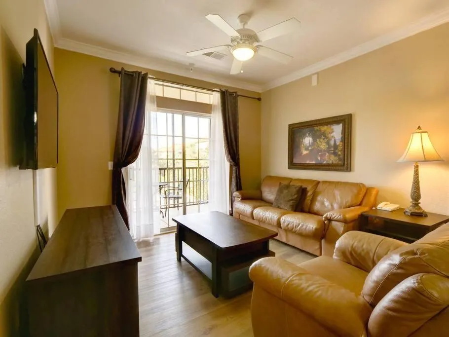 Poolside condo at Tuscana Resort with Hot Tub