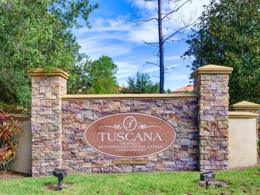 Poolside condo at Tuscana Resort with Hot Tub