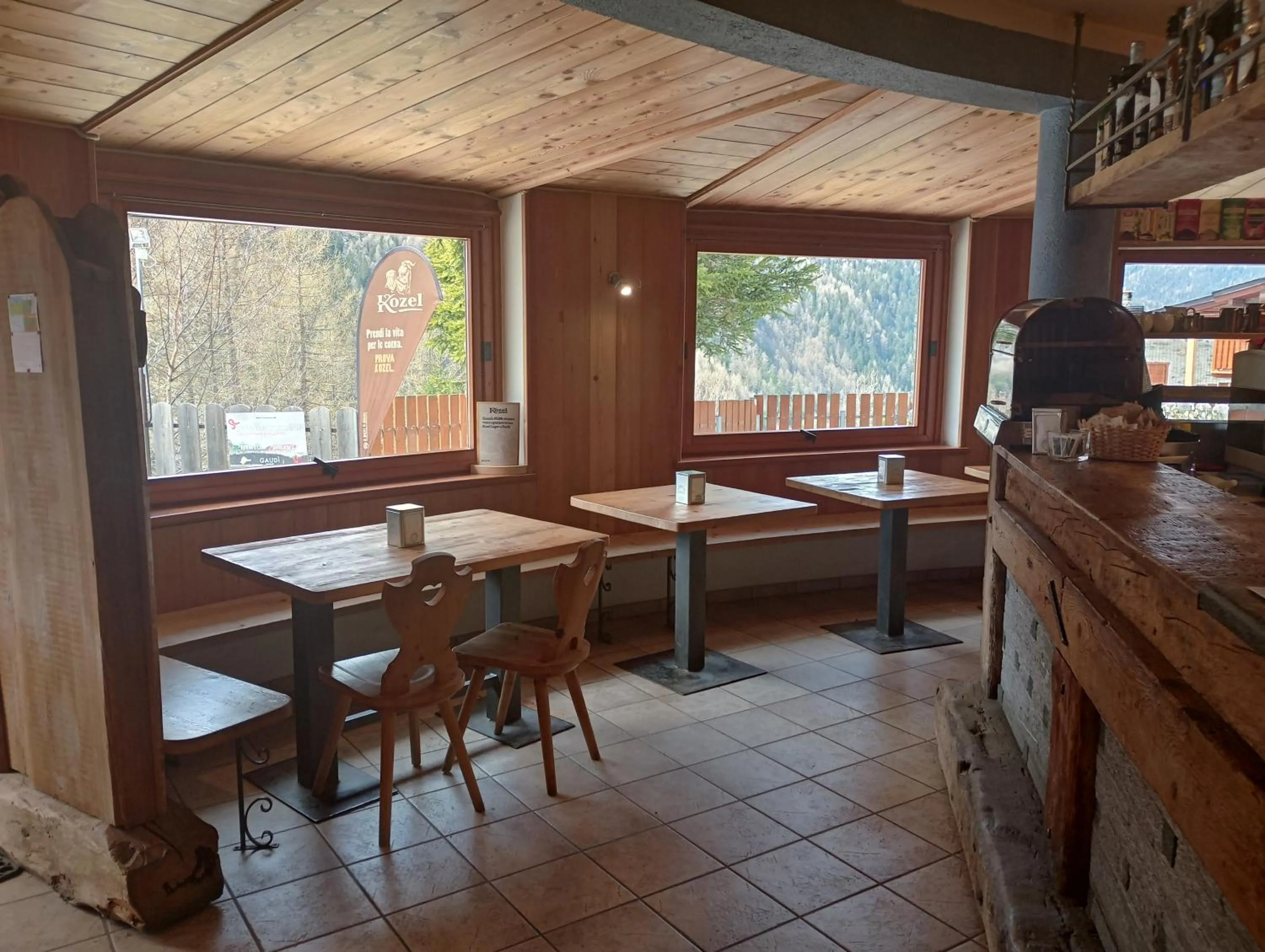 Lounge or bar in Sasso Nero