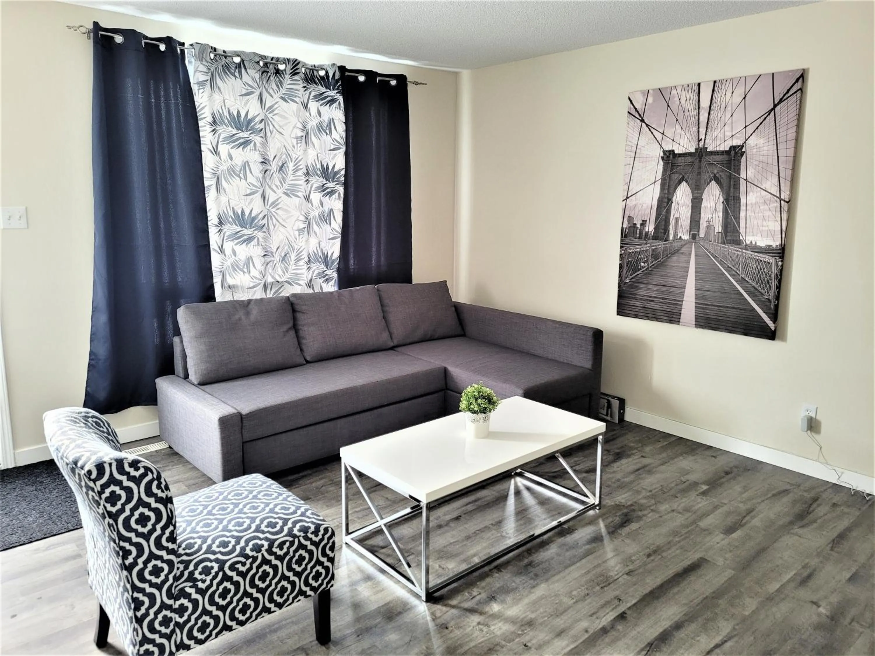 Living room in Cozy 4 bedroom townhouse - peaceful feel of home