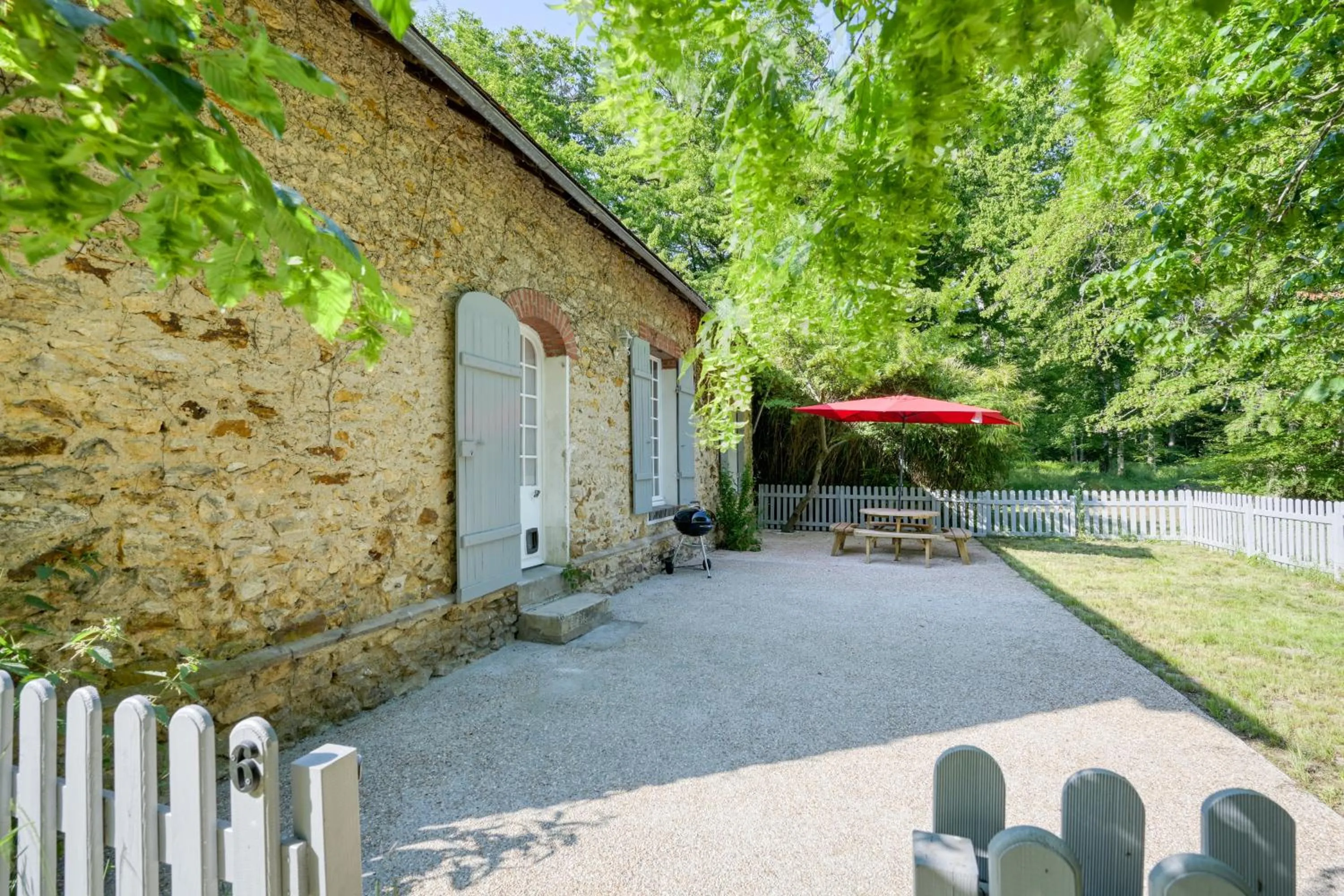 Le Petit Château de Barbizon au Bois du Mée