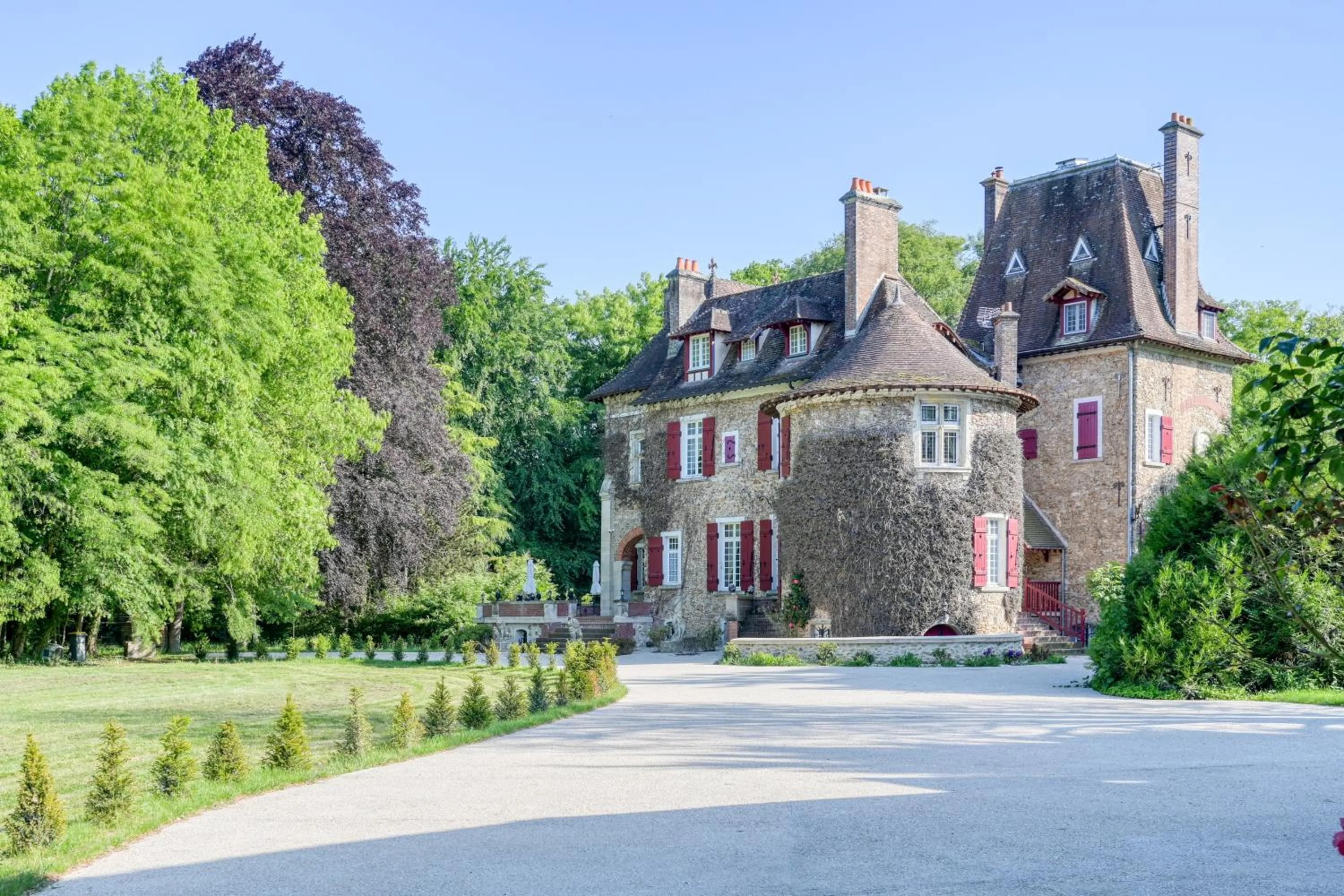 Le Petit Château de Barbizon au Bois du Mée