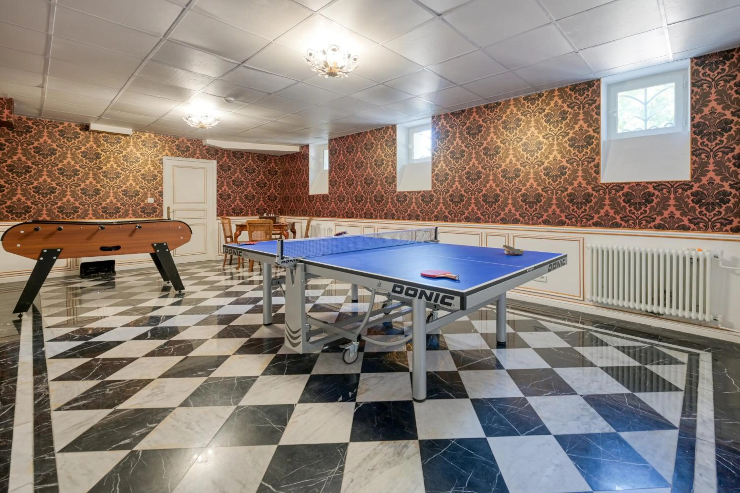 Game Room in Le Petit Château de Barbizon au Bois du Mée