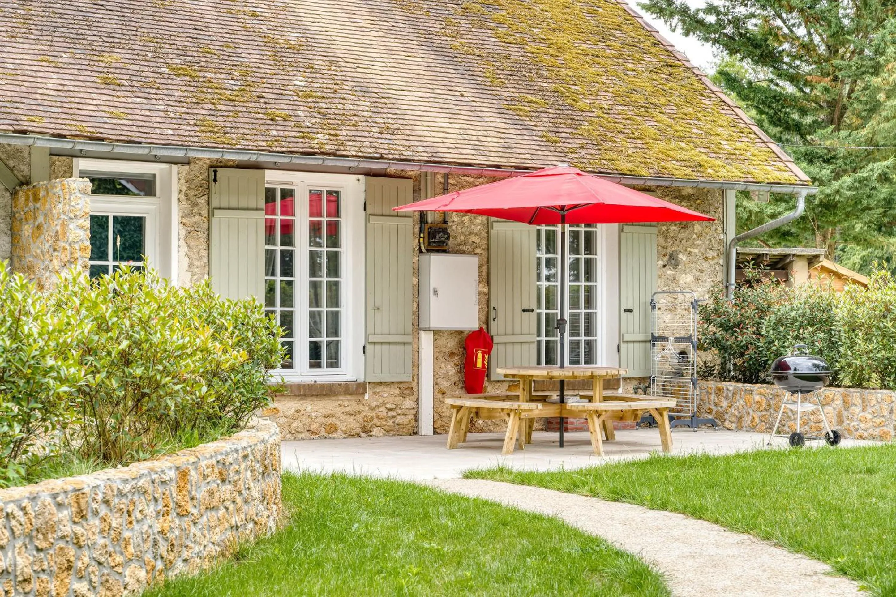 Le Petit Château de Barbizon au Bois du Mée