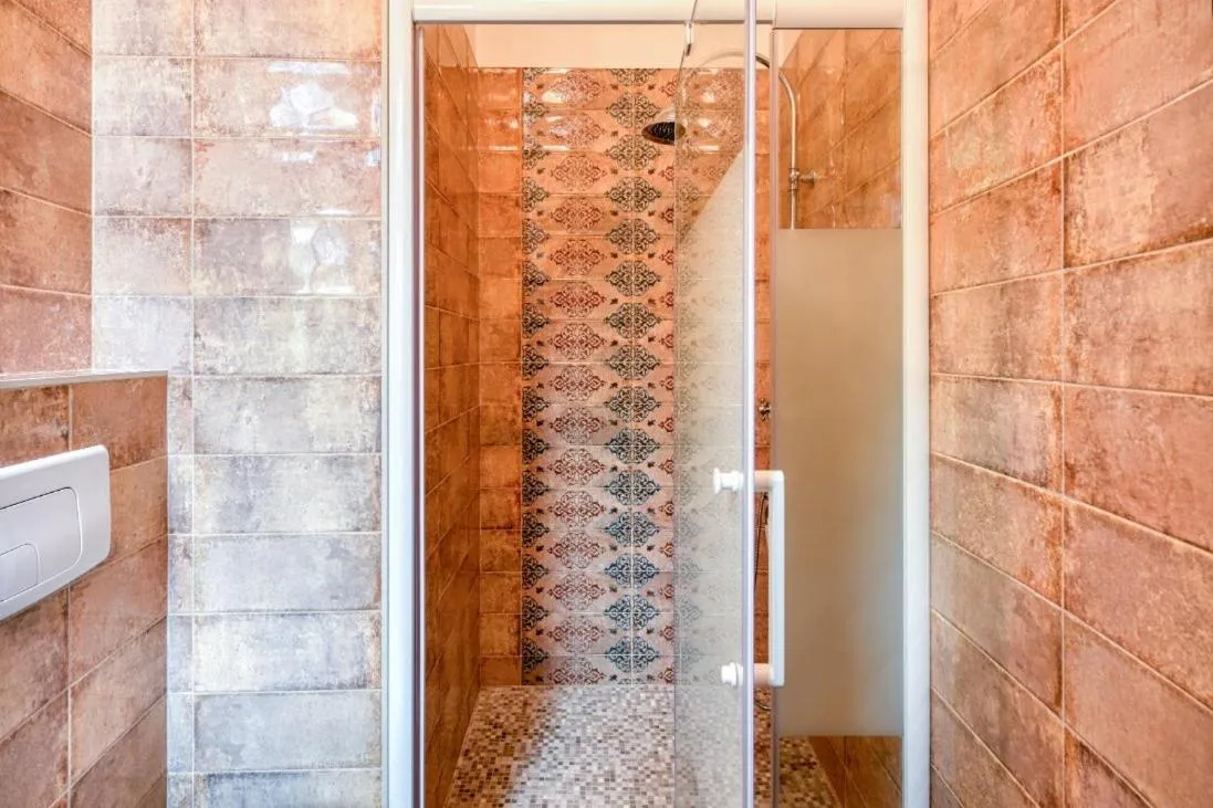 Bedroom in Le Petit Château de Barbizon au Bois du Mée