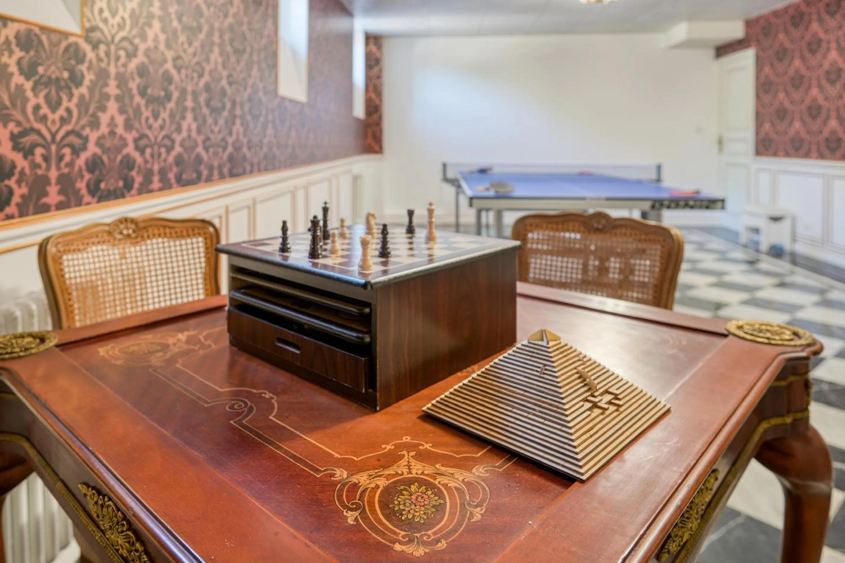 Le Petit Château de Barbizon au Bois du Mée