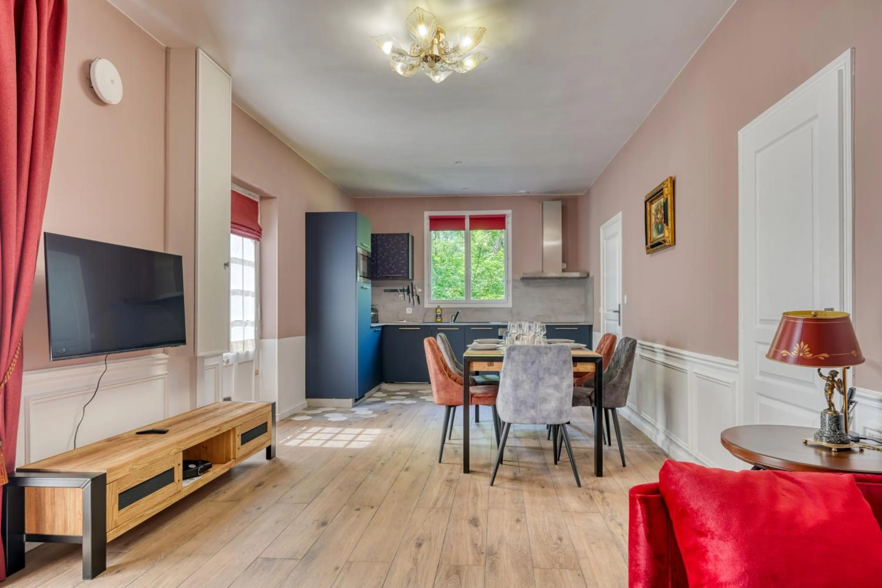 Le Petit Château de Barbizon au Bois du Mée