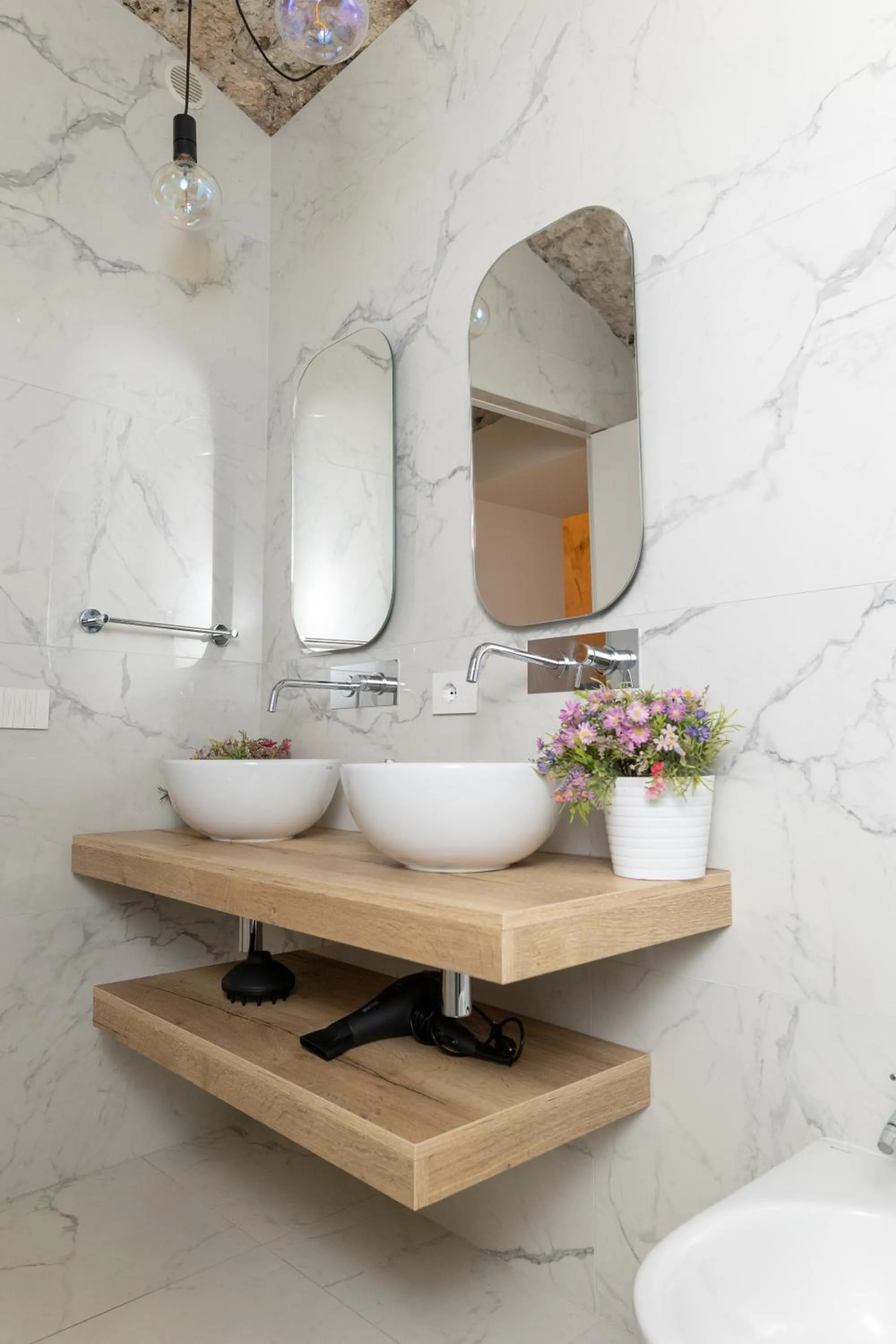 heating in extra luxury apartment salerno center