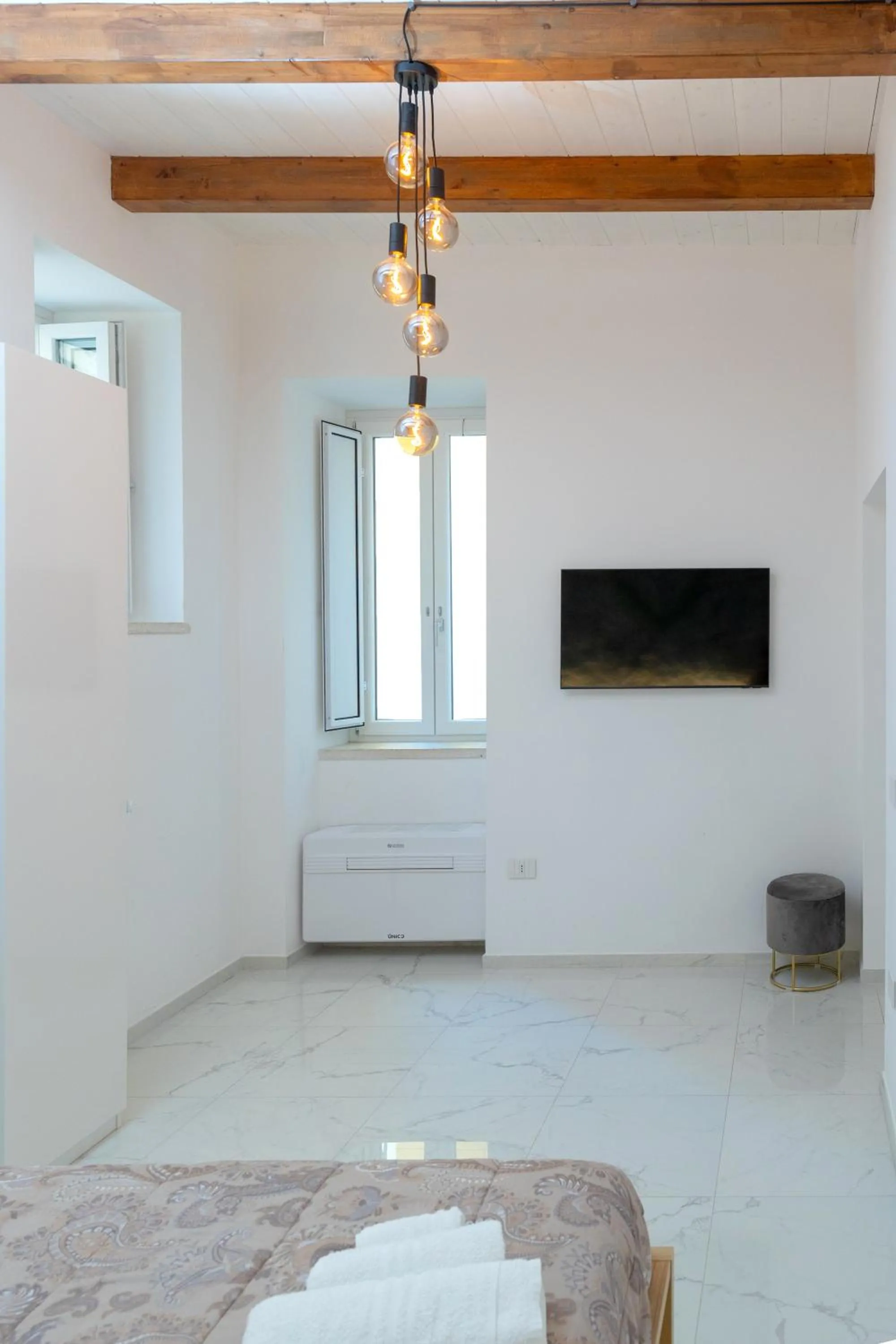 TV and multimedia, Bed in extra luxury apartment salerno center