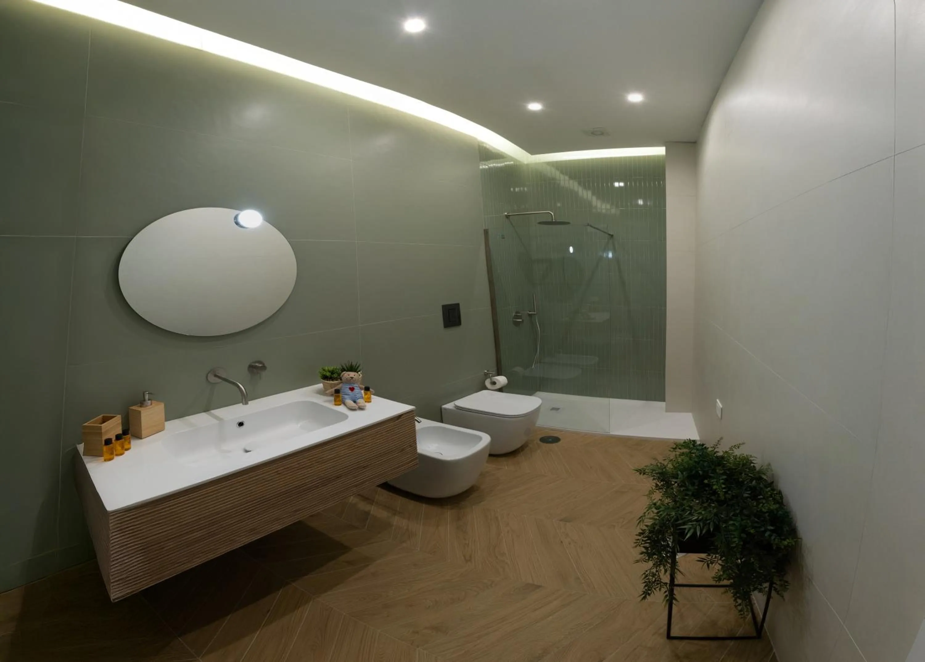 Shower in extra luxury apartment salerno center