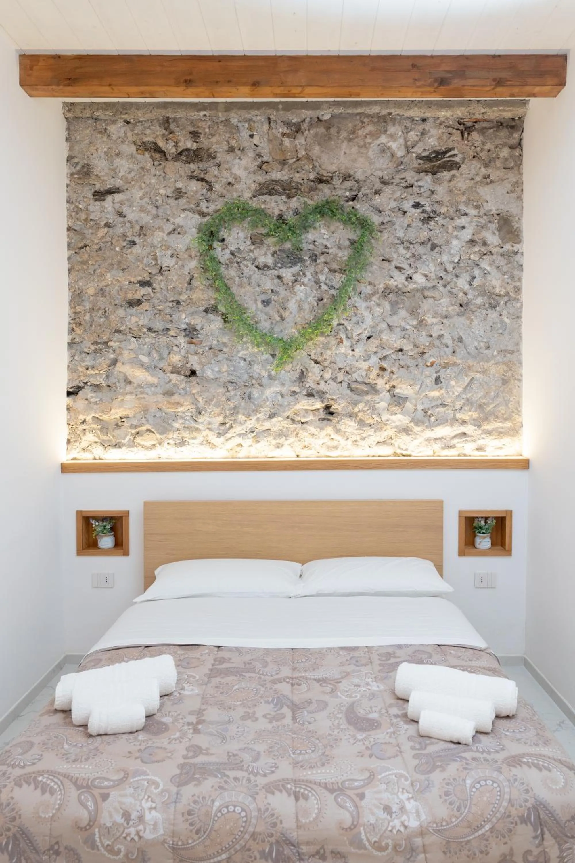 Bedroom, Bed in extra luxury apartment salerno center