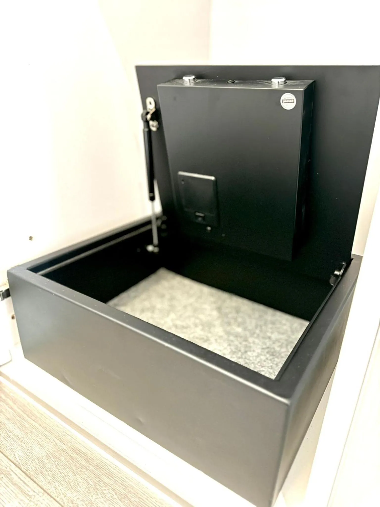 safe in NOX Richmond