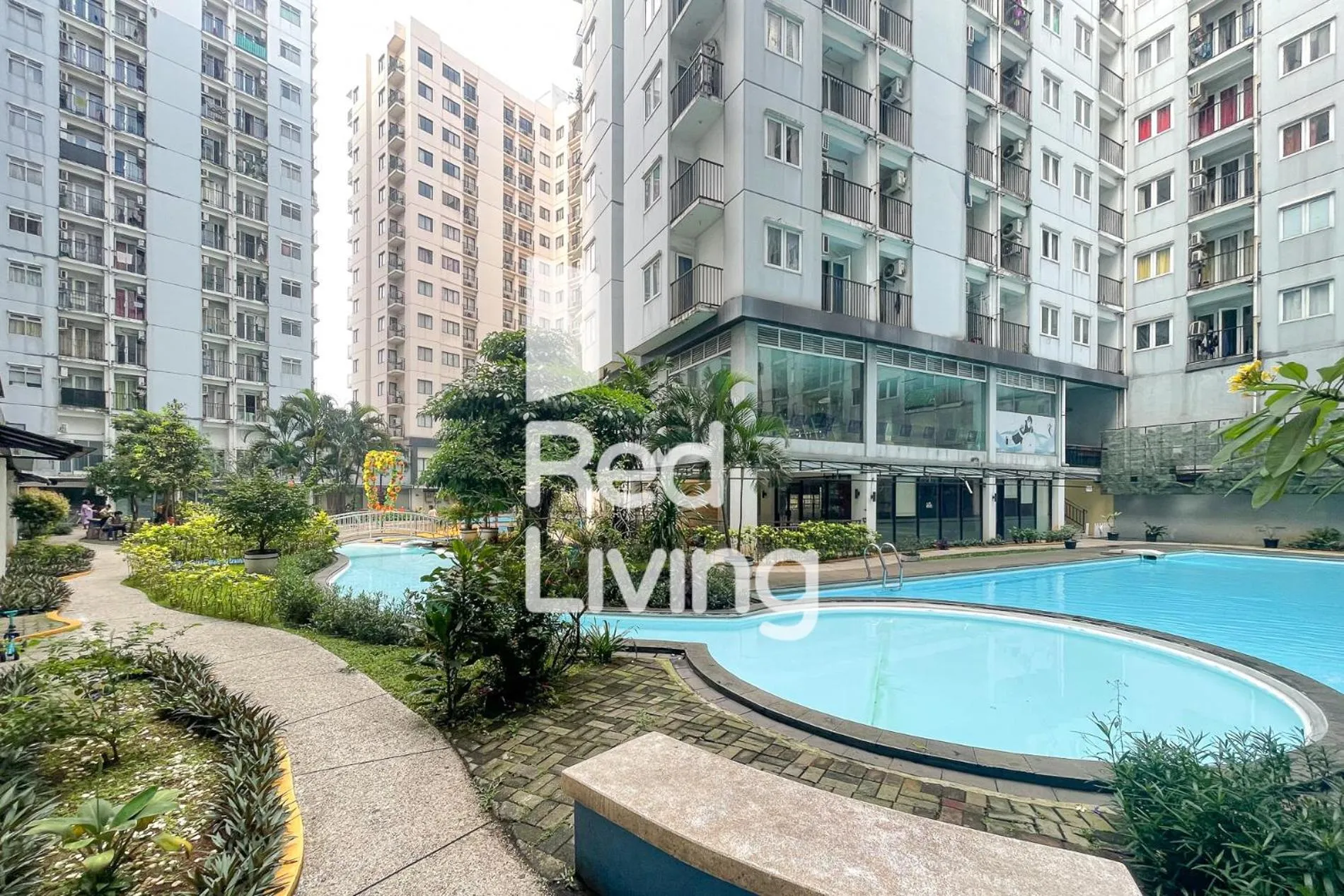 Day in RedLiving Apartemen Paragon Village Karawaci - Ujang Rooms