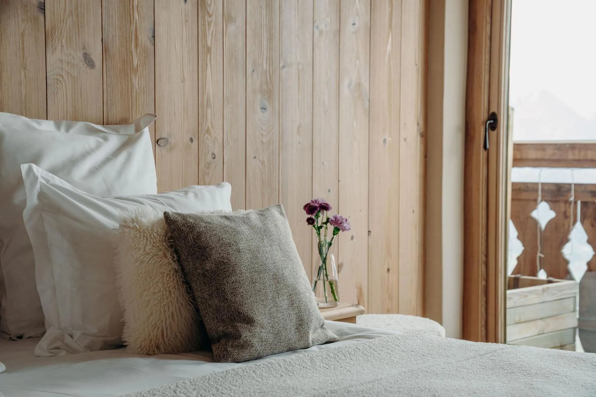 Bedroom, Bed in Le Chalet Hôtel Cordon Adults Only