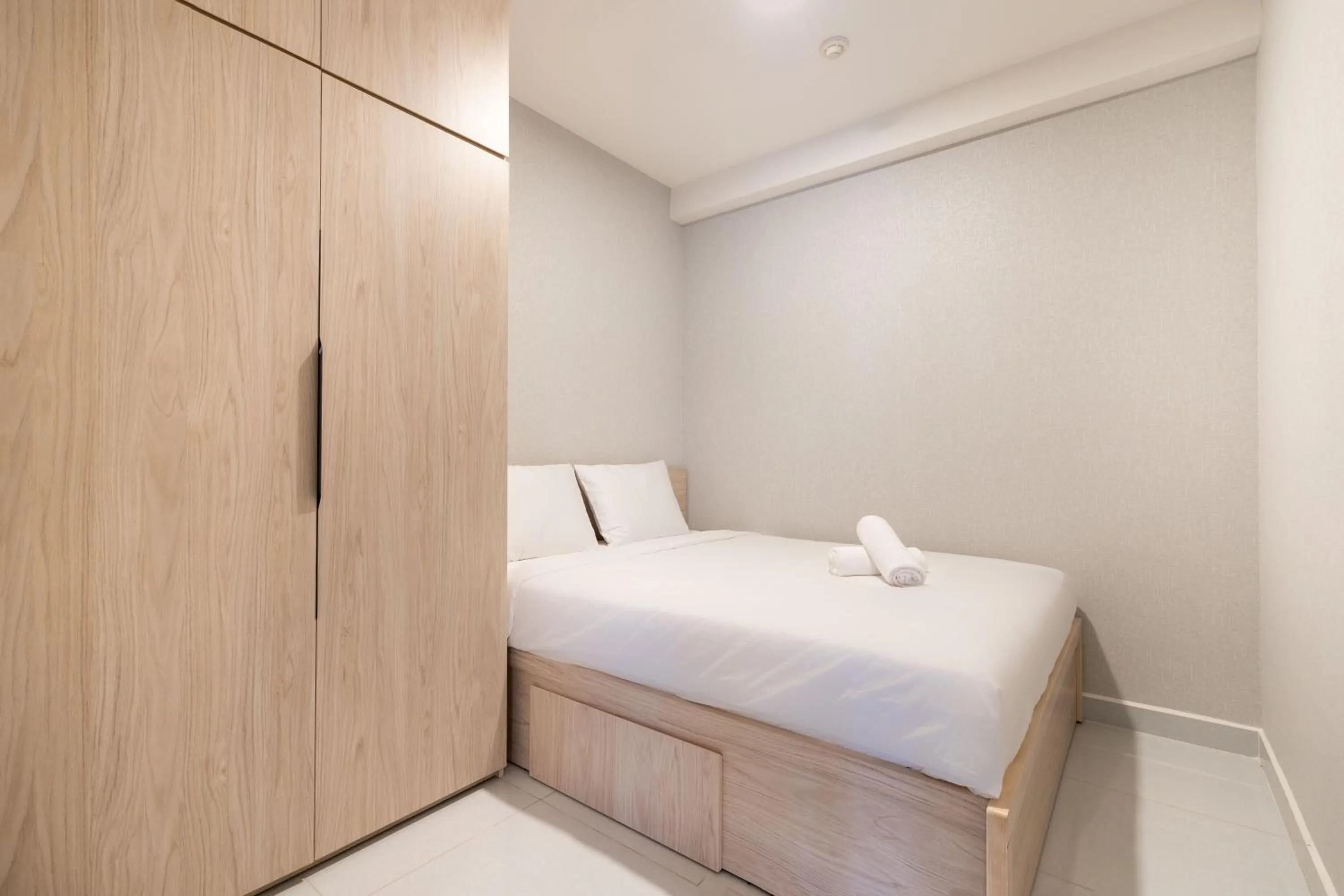 Bed in Otis Soho Saigon Balcony Apartment