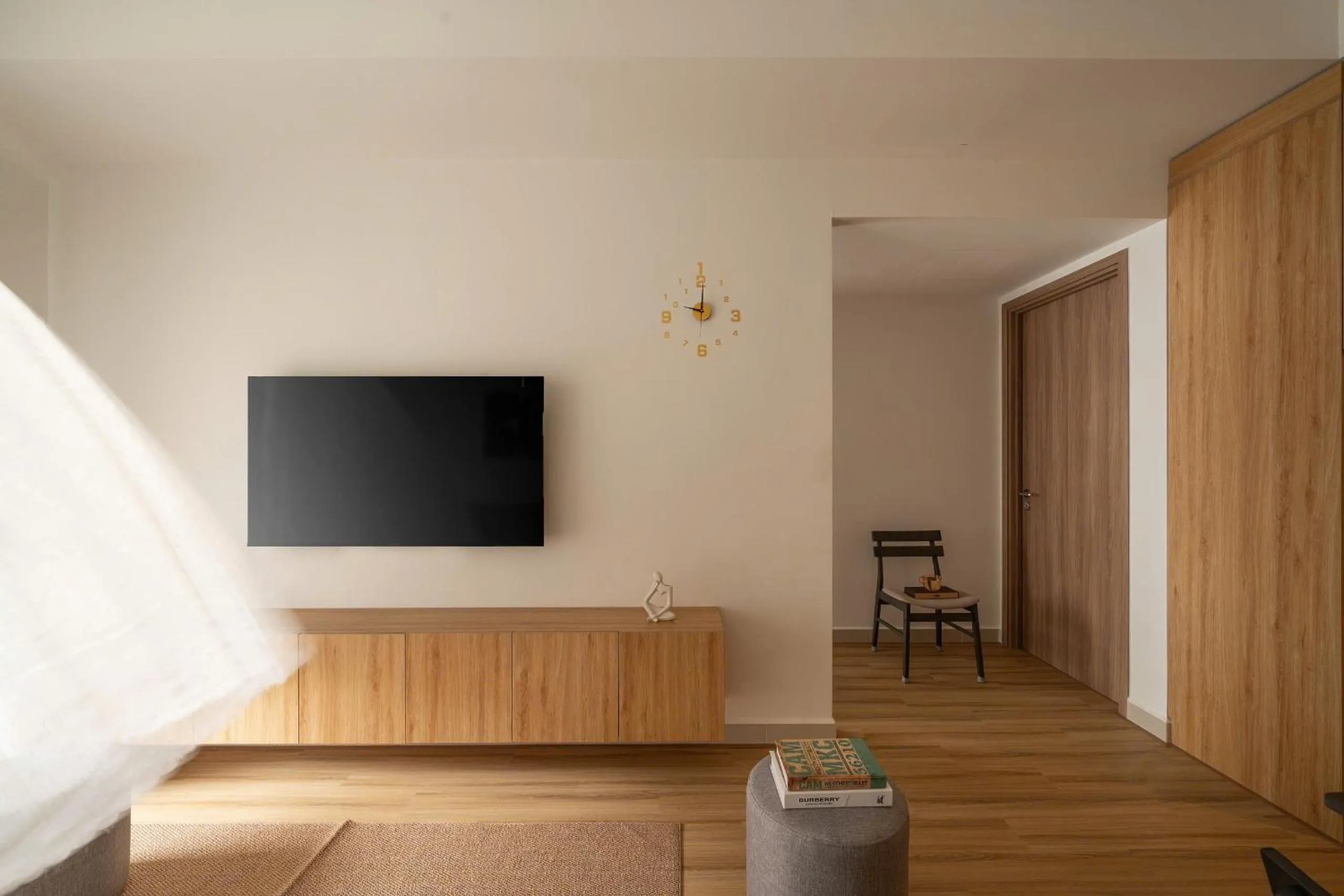 Communal lounge/ TV room in Otis Soho Saigon Balcony Apartment