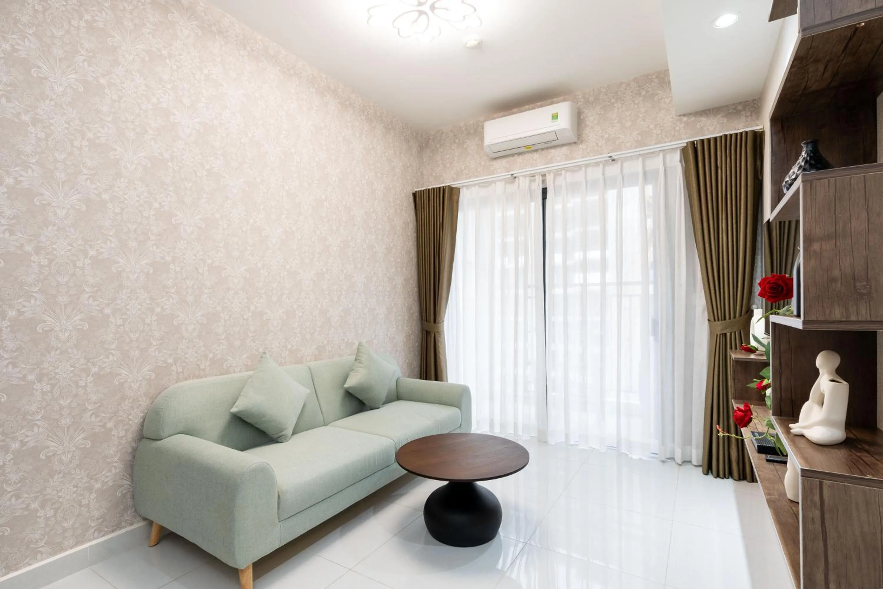 TV and multimedia in Otis Soho Saigon Balcony Apartment