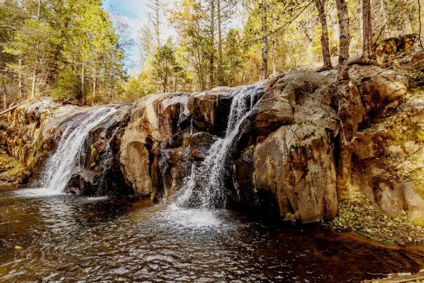 Nearby landmark in Red Rock Falls Cabin, 8 miles from Yosemite South Gate, with trailhead, Game Room and HotTub