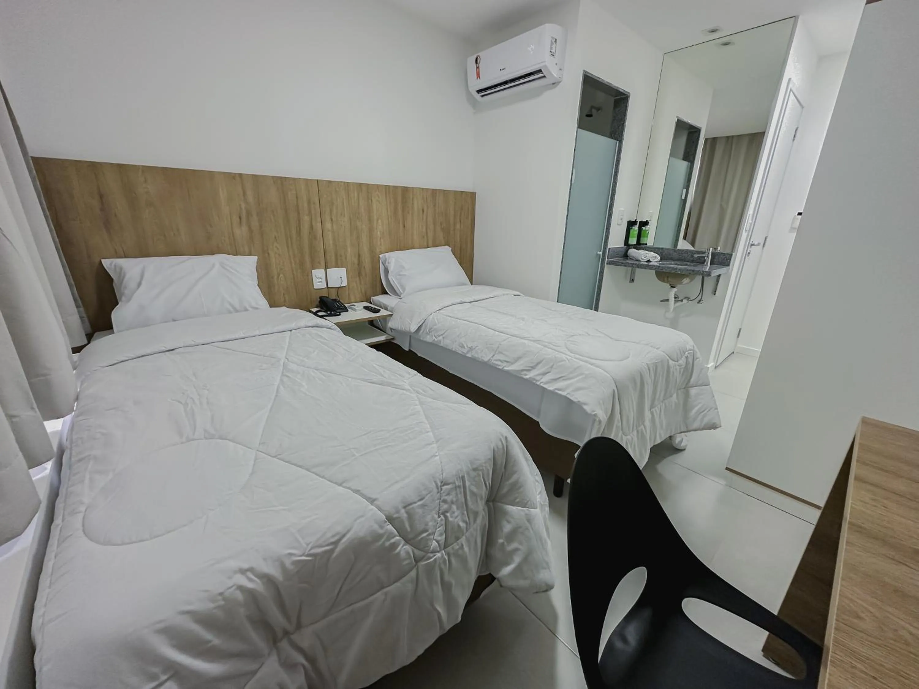 Photo of the whole room, Bed in Go Inn Aracruz