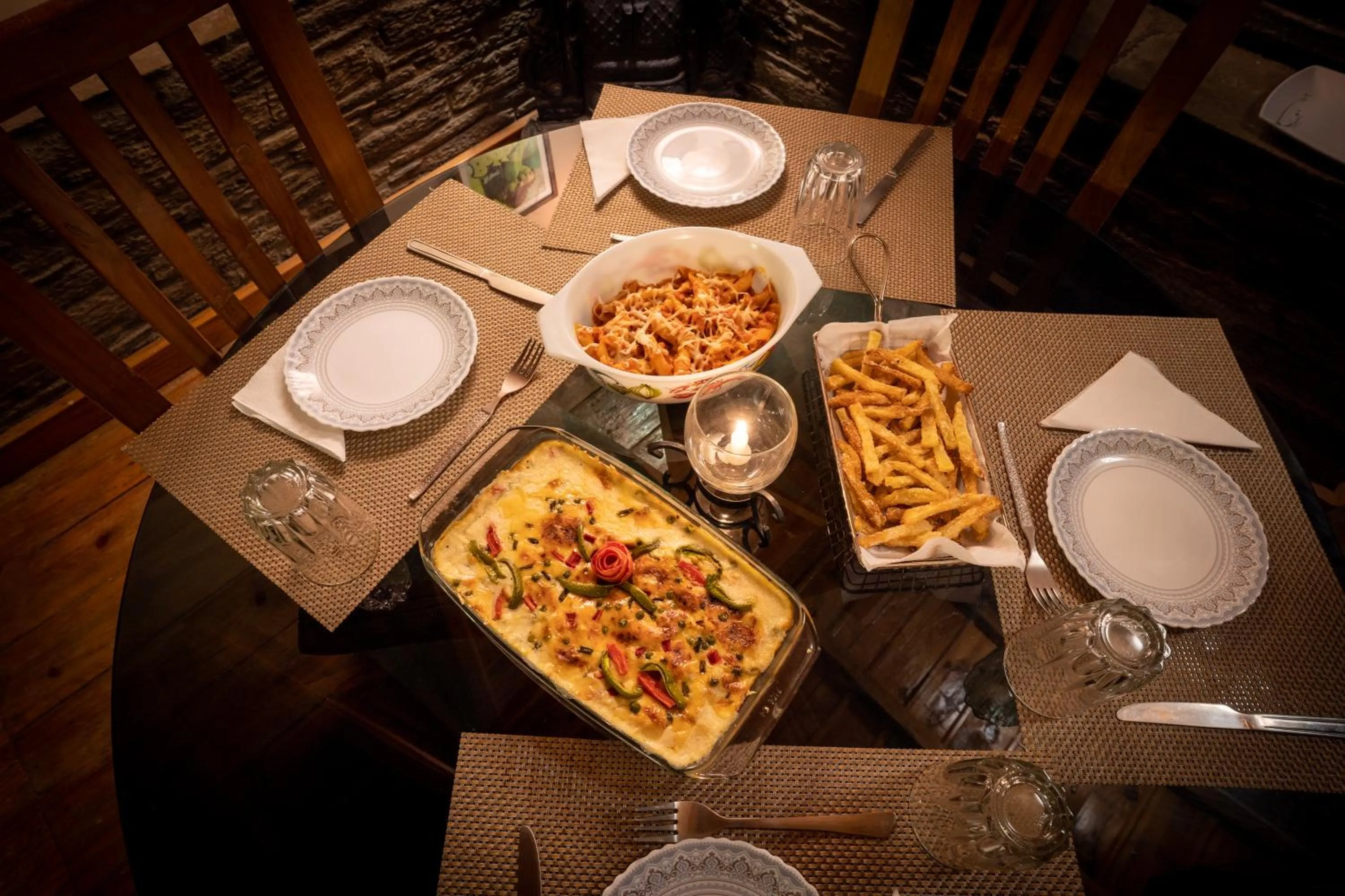 Restaurant/places to eat in Avenida Snowcap Retreat