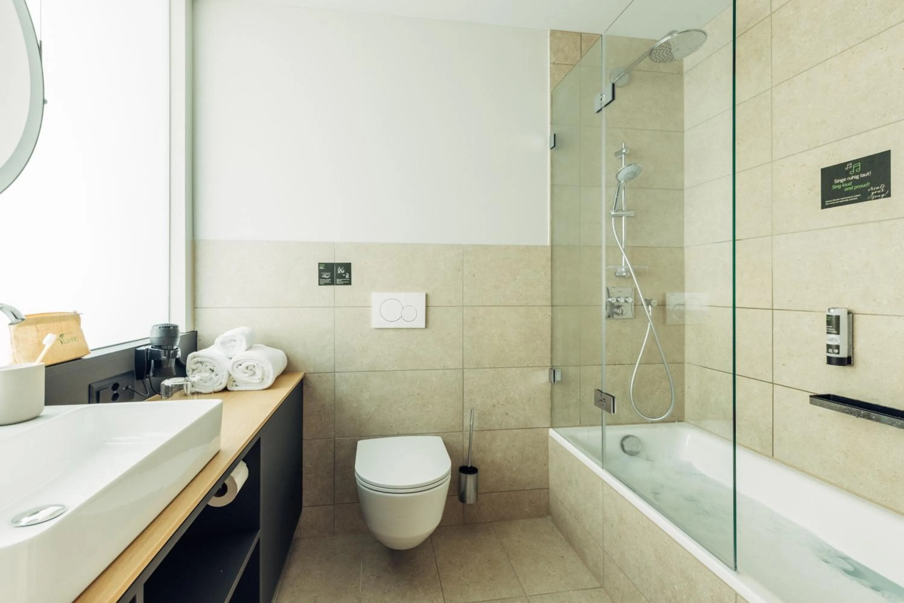 Toilet in harry's home Zürich-Limmattal