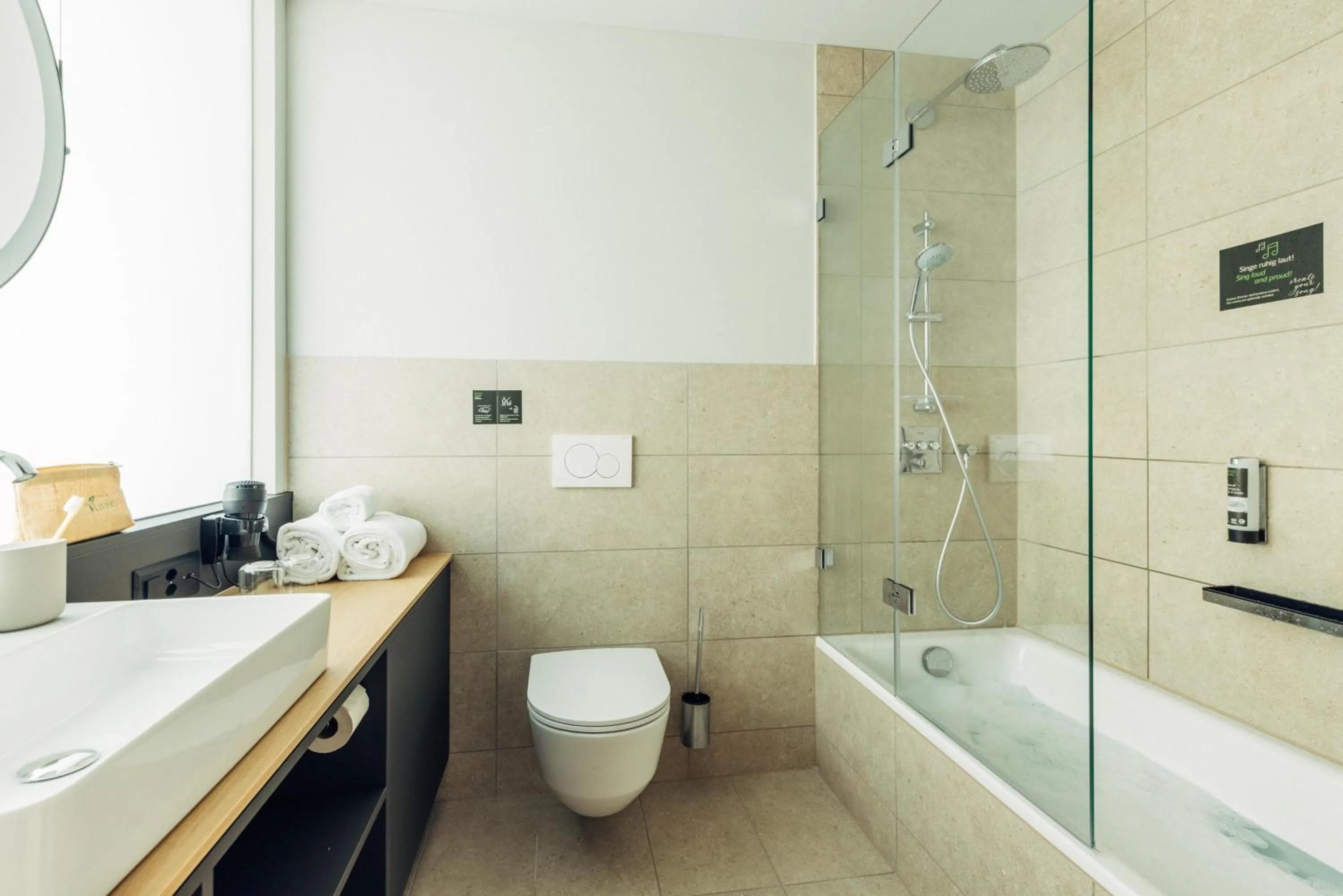 Bathroom in harry's home Zürich-Limmattal