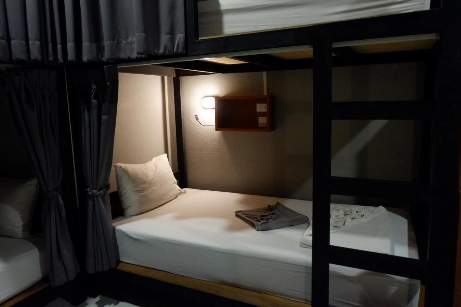 Bed in Leisure Hostel