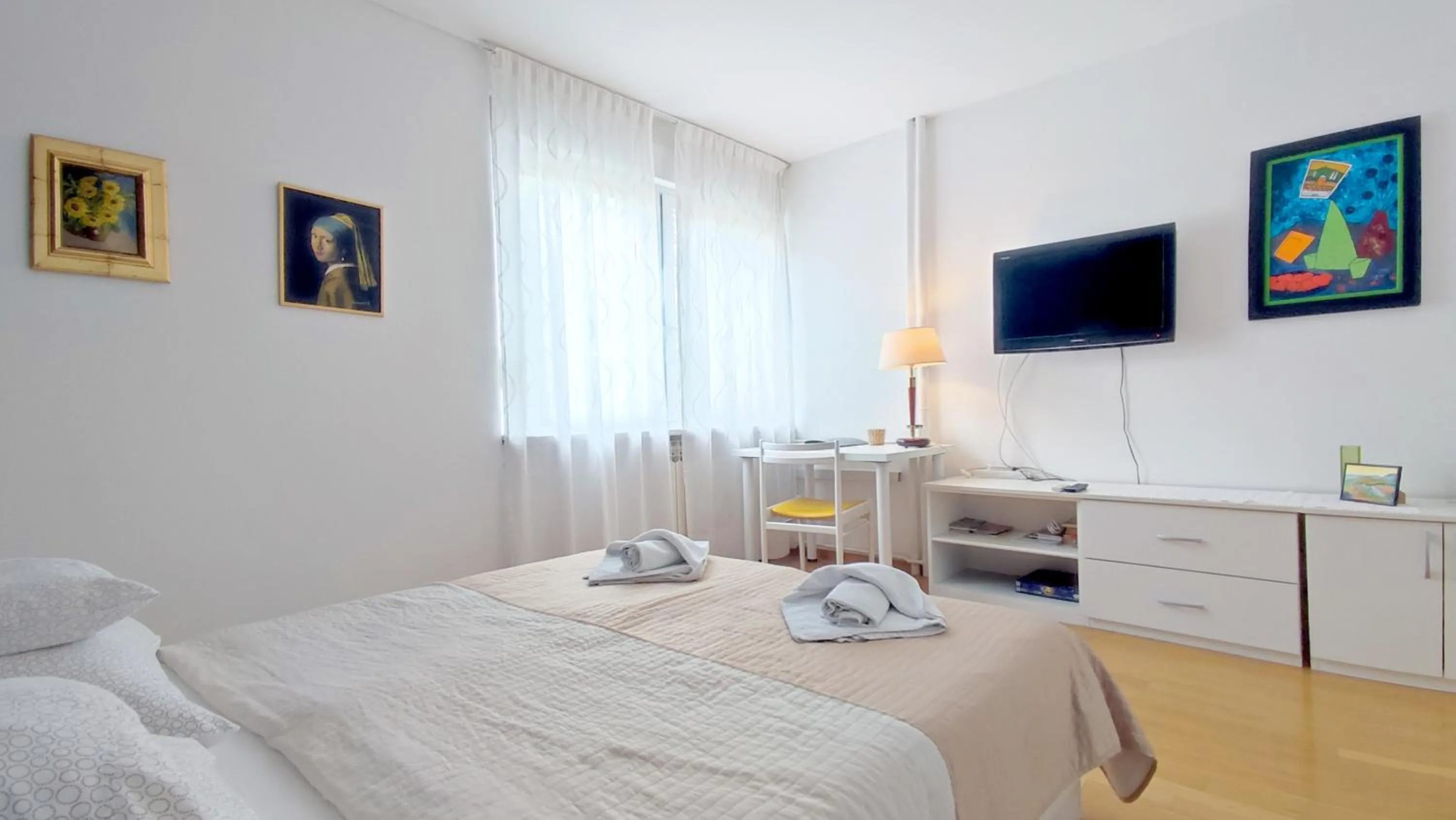 Bed in Central point