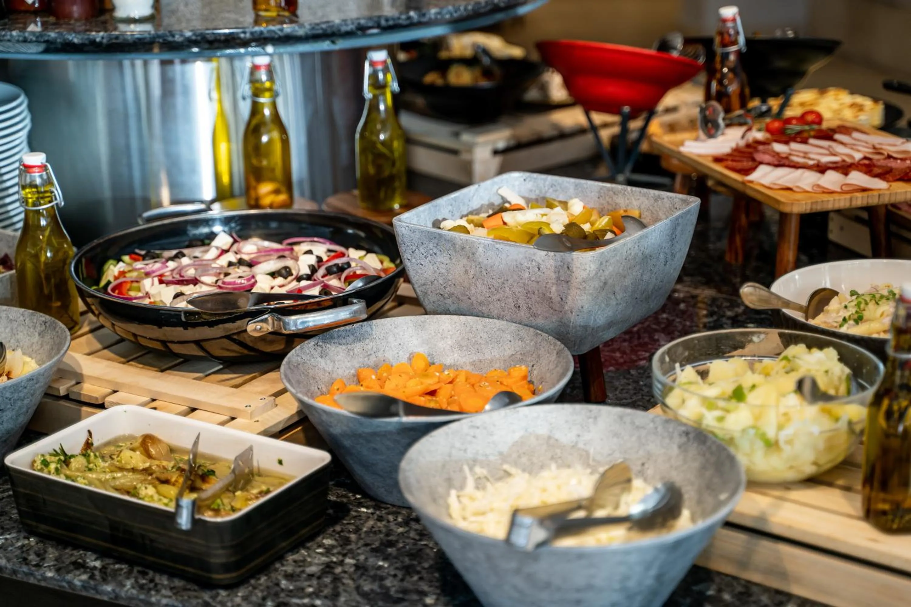 Food and drinks in Mona Plaza Zlatibor